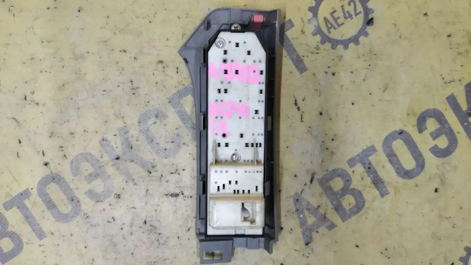 https://ycs.partsauto.market/partsauto-images/thmbs/userImages/87497919e31020c6b1c735431d06908a/part/d931aa13-f542-479c-9732-125888d882fd_1781834304551.jpg