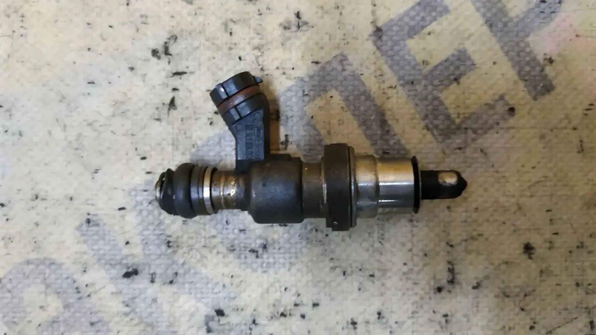 https://ycs.partsauto.market/partsauto-images/thmbs/userImages/87497919e31020c6b1c735431d06908a/part/d939fbd6-1b72-441e-a2c1-ec6f49afe461_1784005705390.jpg