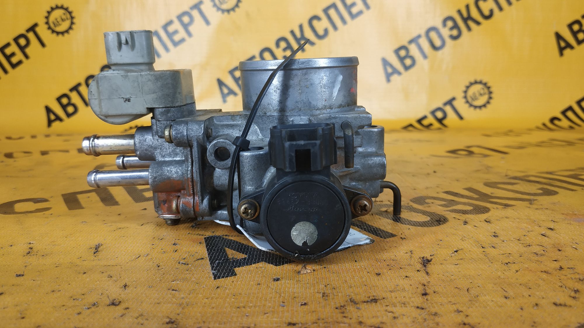 https://ycs.partsauto.market/partsauto-images/thmbs/userImages/87497919e31020c6b1c735431d06908a/part/d989a6d3-8e38-4a59-976d-088d72eed70a_1710559961065.jpg