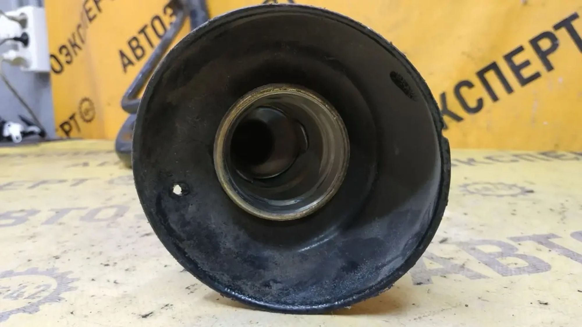 https://ycs.partsauto.market/partsauto-images/thmbs/userImages/87497919e31020c6b1c735431d06908a/part/db945d85-458f-4b1a-a4d5-21e39a1dbc1e_1783669231800.jpg