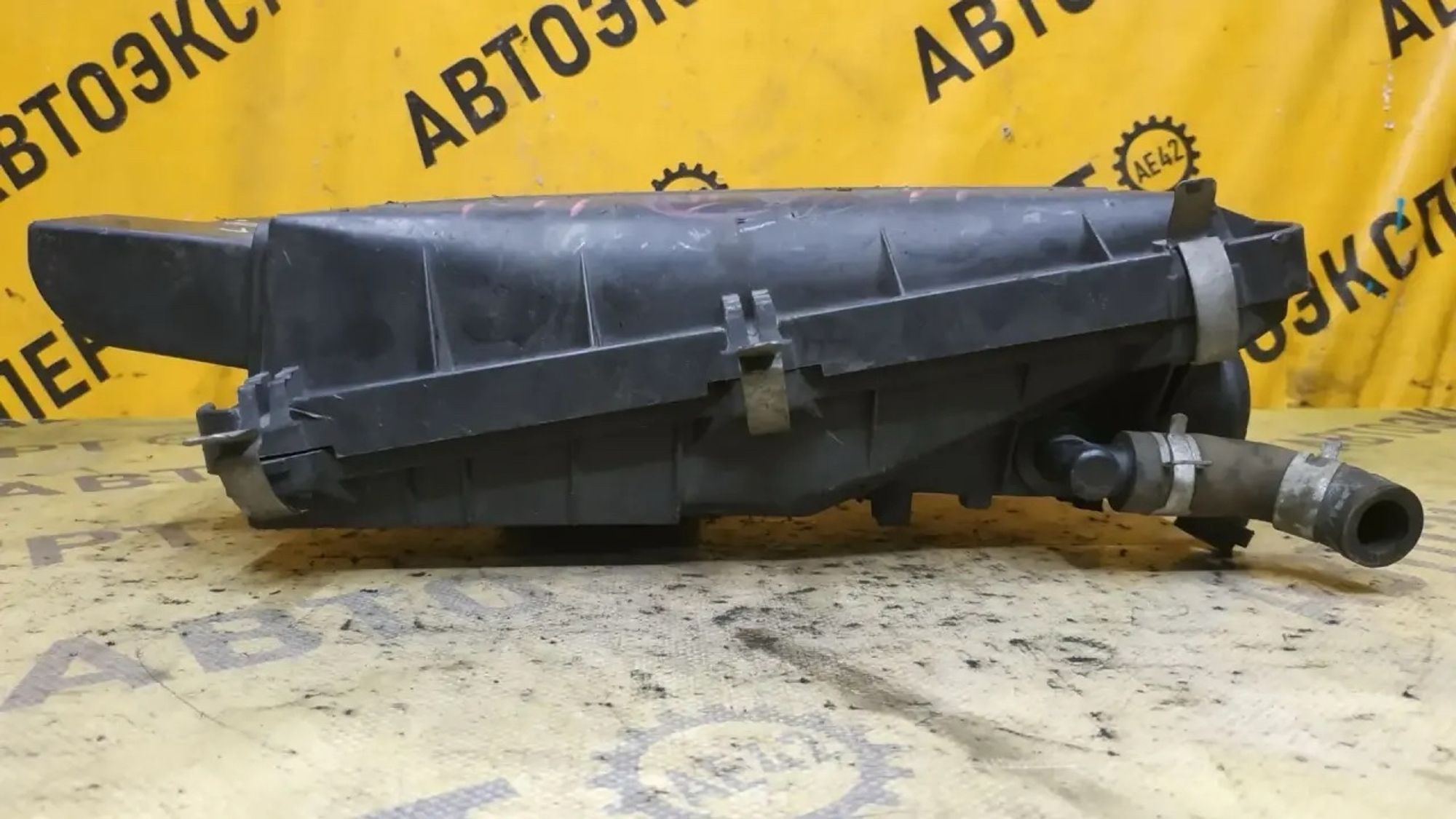 https://ycs.partsauto.market/partsauto-images/thmbs/userImages/87497919e31020c6b1c735431d06908a/part/deba64c5-9fda-485b-866f-6484fd9911bb_1787022807875.jpg