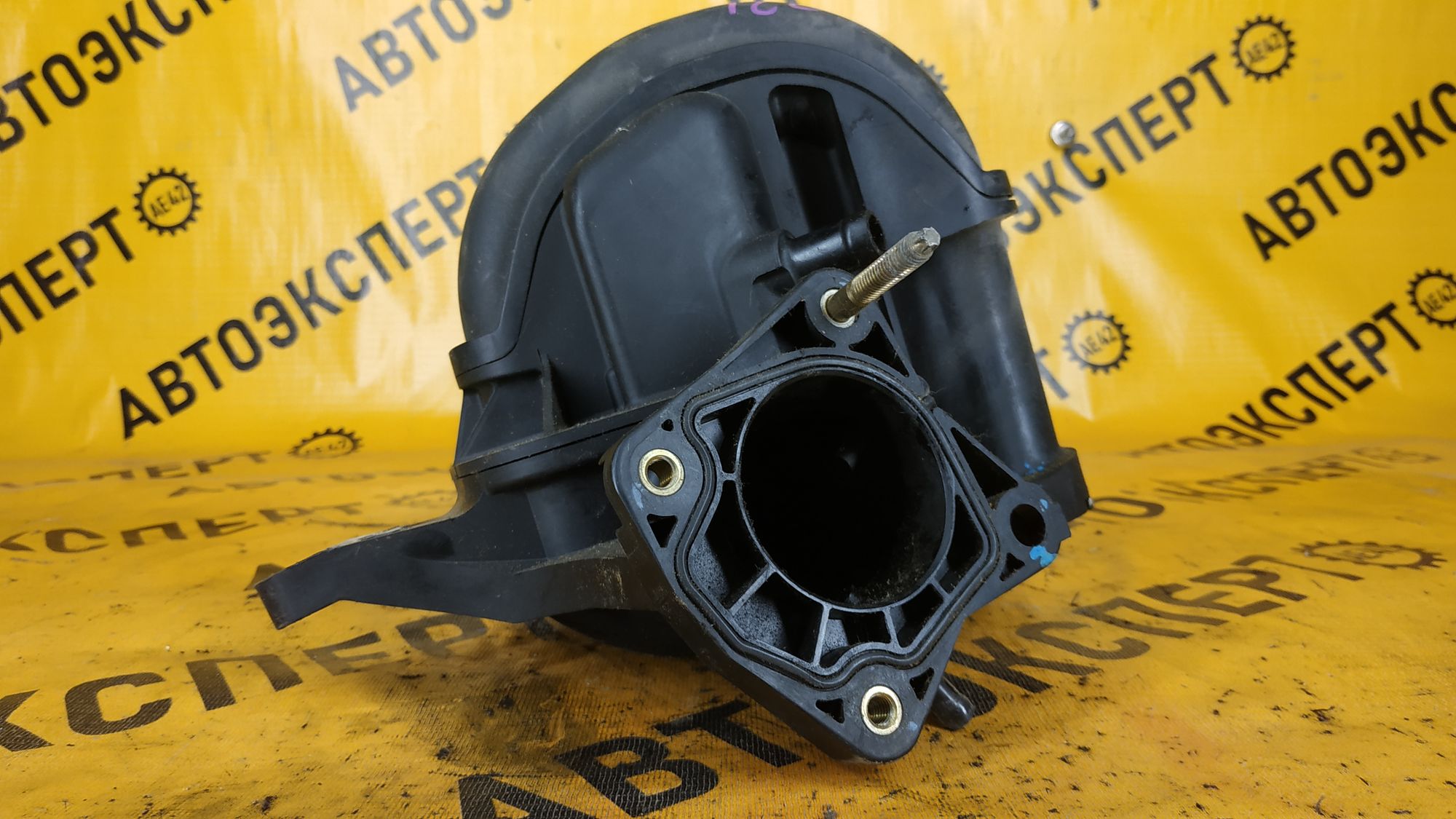 https://ycs.partsauto.market/partsauto-images/thmbs/userImages/87497919e31020c6b1c735431d06908a/part/e2636879-3fd9-4741-964c-abb62a254058_1712728191333.jpg