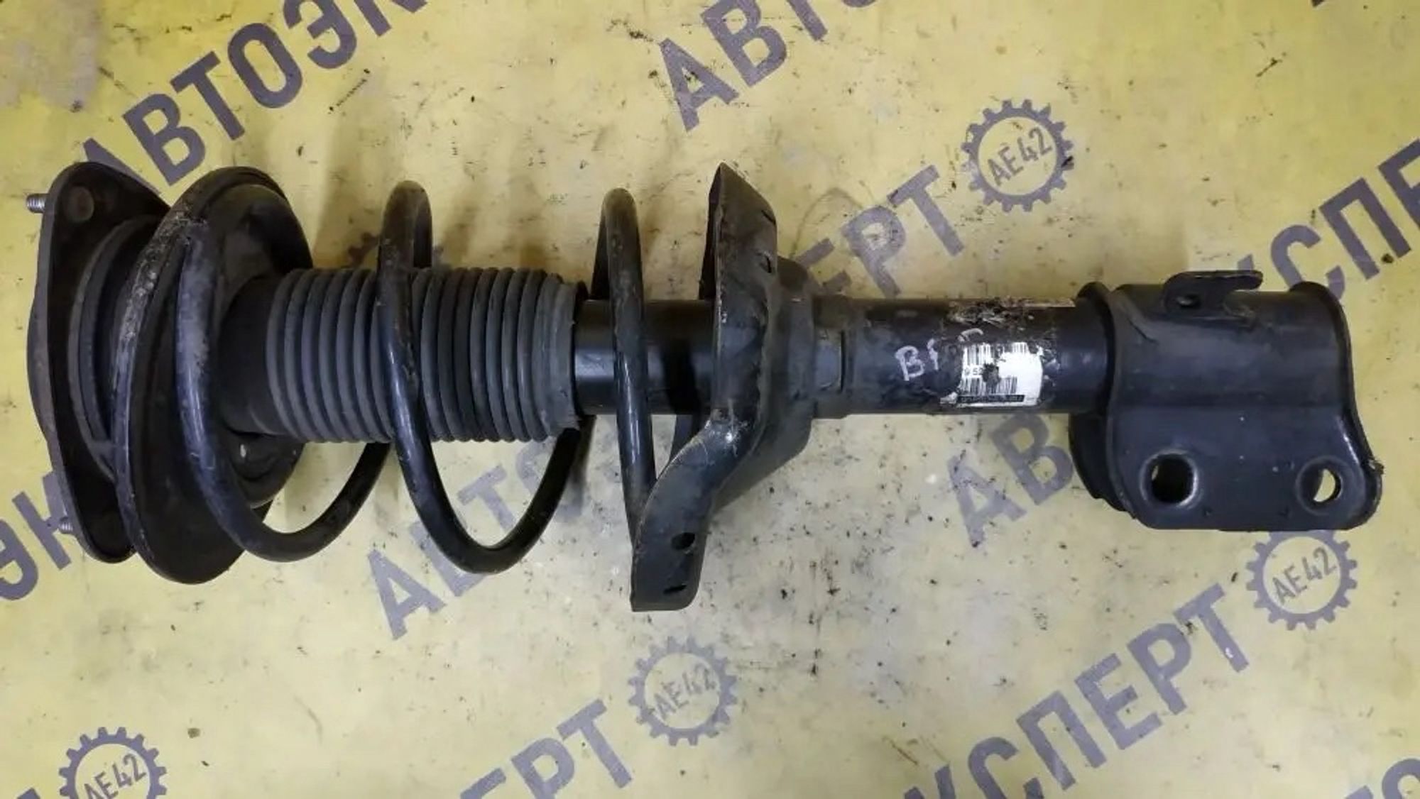 https://ycs.partsauto.market/partsauto-images/thmbs/userImages/87497919e31020c6b1c735431d06908a/part/e6c7ff5f-c1ac-43a9-8c53-ec8ea09d4048_1780814439770.jpg