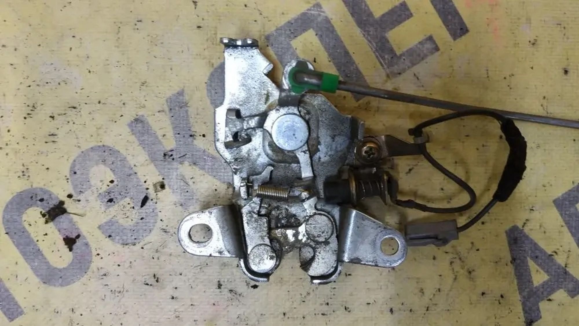 https://ycs.partsauto.market/partsauto-images/thmbs/userImages/87497919e31020c6b1c735431d06908a/part/e6dac577-9312-474d-862a-25ef9950091c_1776845603499.jpg
