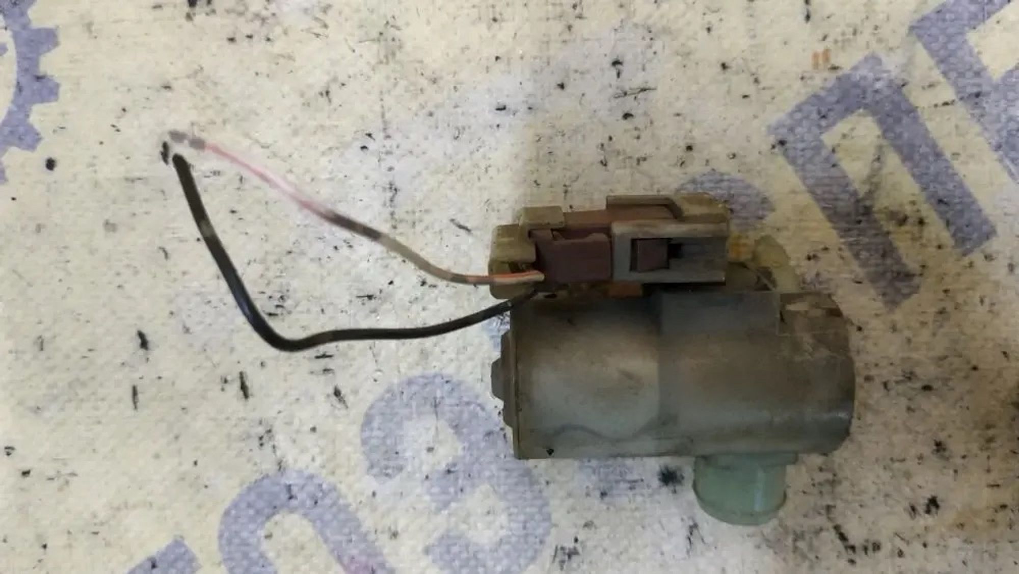 https://ycs.partsauto.market/partsauto-images/thmbs/userImages/87497919e31020c6b1c735431d06908a/part/e6e37a4d-a001-4e40-838d-5d07e547044c_1780925414160.jpg