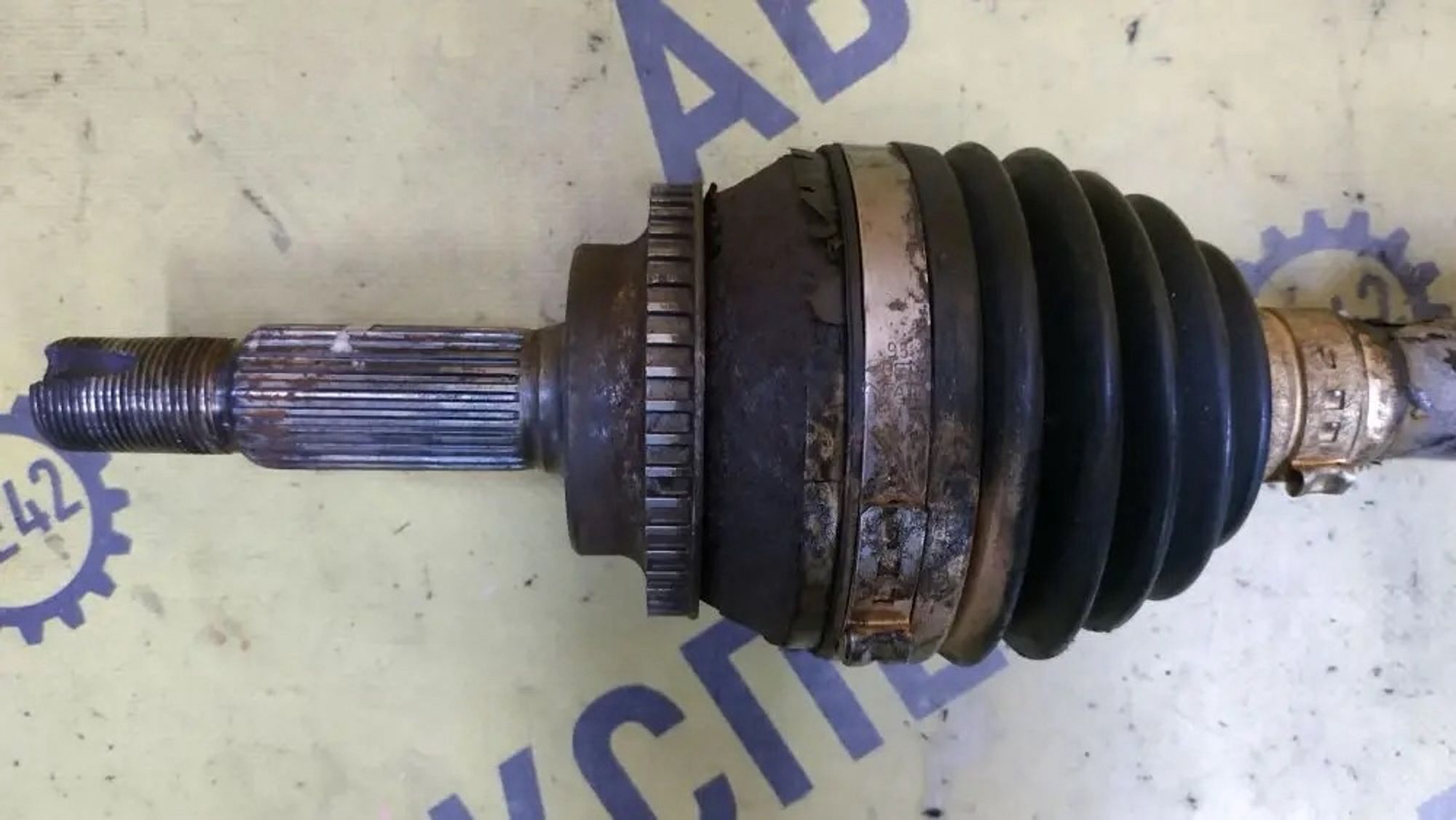 https://ycs.partsauto.market/partsauto-images/thmbs/userImages/87497919e31020c6b1c735431d06908a/part/e748f3f7-95a5-4baa-92f0-6a1db8921633_1777962483610.jpg