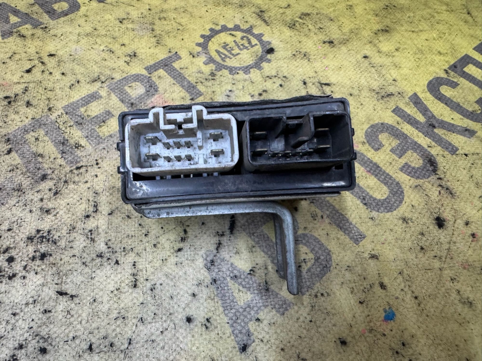 https://ycs.partsauto.market/partsauto-images/thmbs/userImages/87497919e31020c6b1c735431d06908a/part/e7548d3c-1ced-45c0-94c2-1f3ff6970314_1787550404399.jpg
