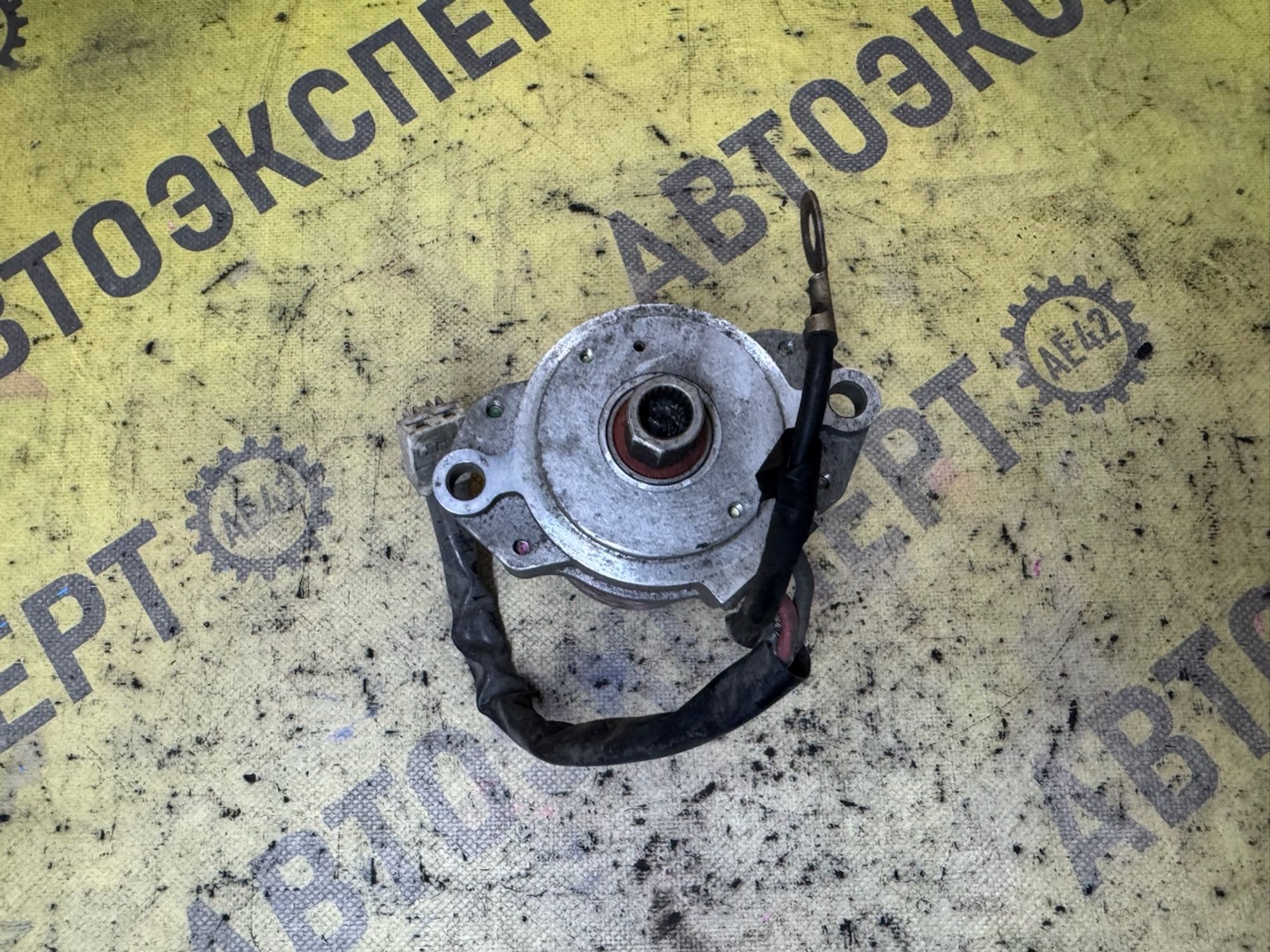 https://ycs.partsauto.market/partsauto-images/thmbs/userImages/87497919e31020c6b1c735431d06908a/part/e9e52b39-7d59-4d07-a3f1-ef3227c2bebd_1787550767130.jpg