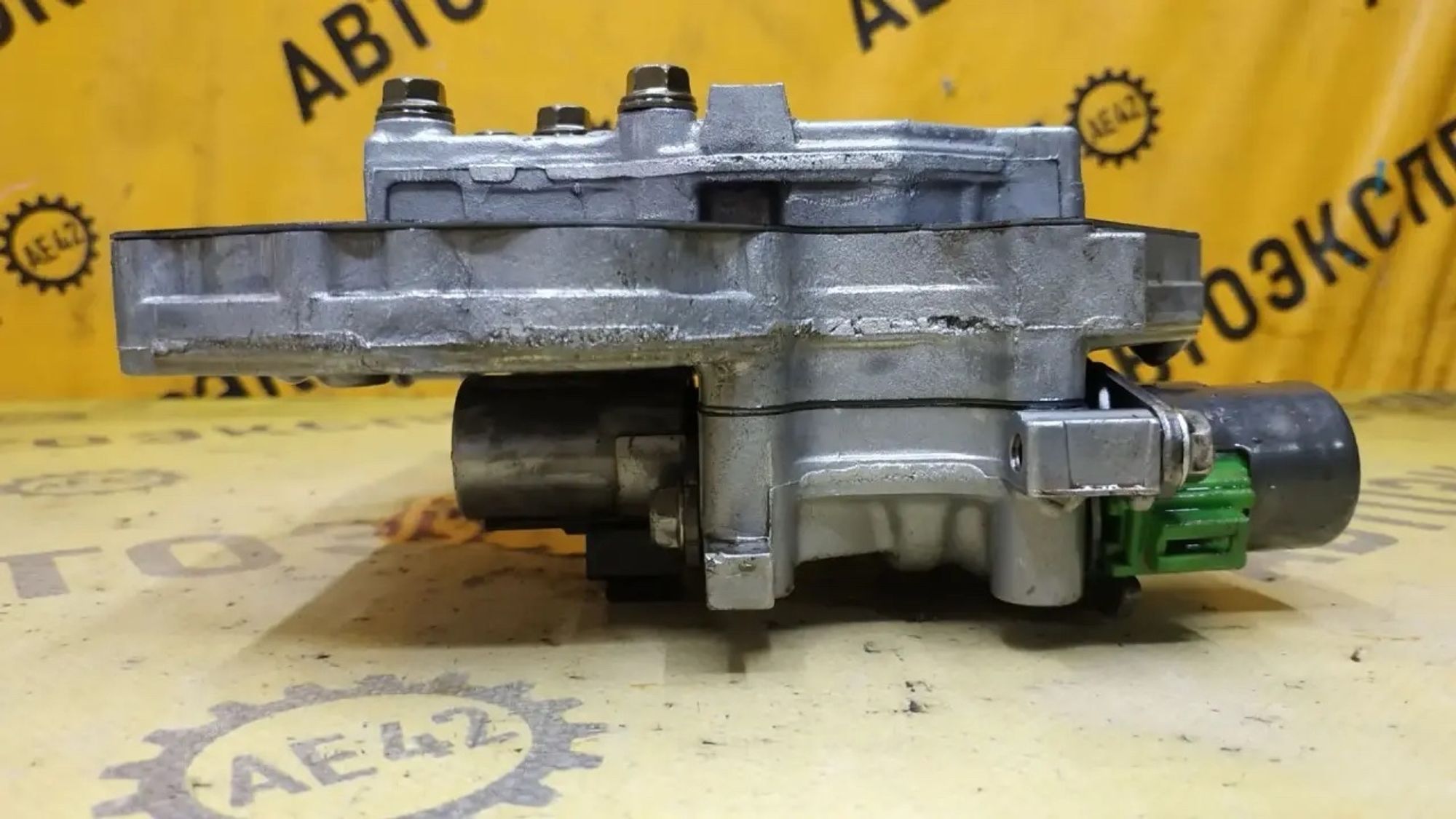 https://ycs.partsauto.market/partsauto-images/thmbs/userImages/87497919e31020c6b1c735431d06908a/part/ea4e38d8-6c0c-4a9a-afad-d8cdc183371e_1782716446763.jpg