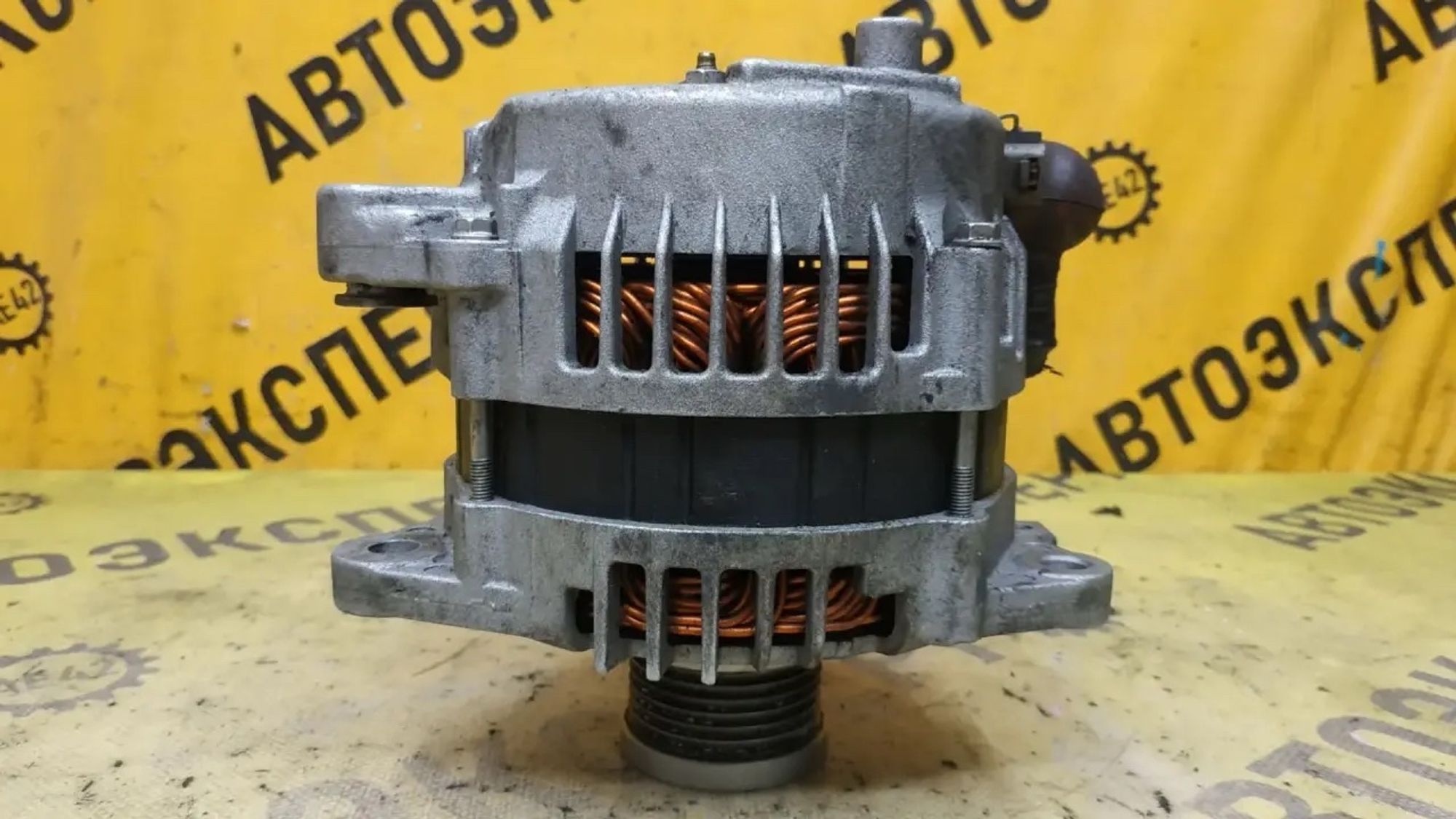 https://ycs.partsauto.market/partsauto-images/thmbs/userImages/87497919e31020c6b1c735431d06908a/part/ea4fd878-d7d1-41f0-8aa0-ba3437c19170_1784270965692.jpg