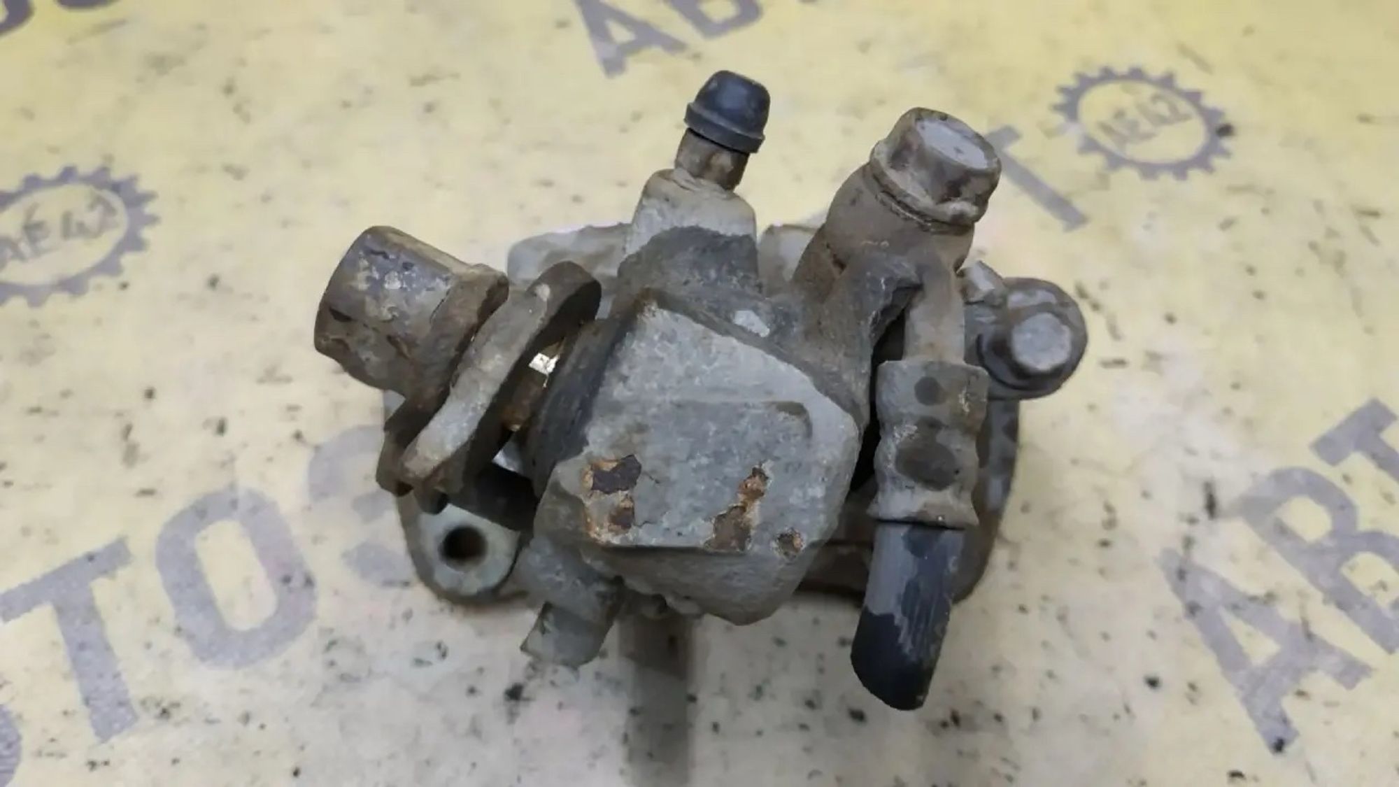 https://ycs.partsauto.market/partsauto-images/thmbs/userImages/87497919e31020c6b1c735431d06908a/part/eac077e3-cfa8-40ab-b4d4-59595735abe0_1783669076320.jpg