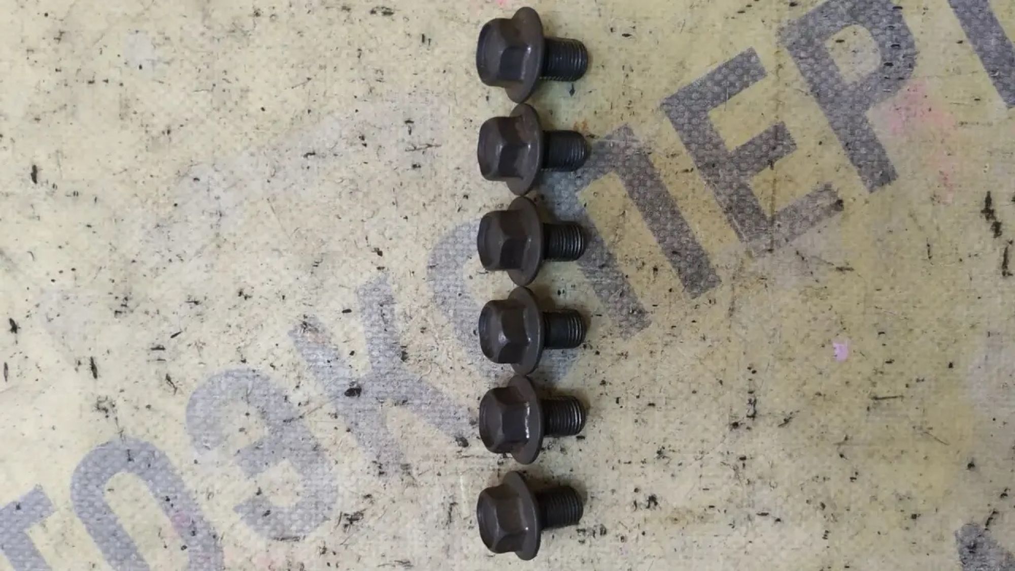 https://ycs.partsauto.market/partsauto-images/thmbs/userImages/87497919e31020c6b1c735431d06908a/part/eb5727b3-3ec8-45ff-b45c-6301be57b9c3_1782441888299.jpg