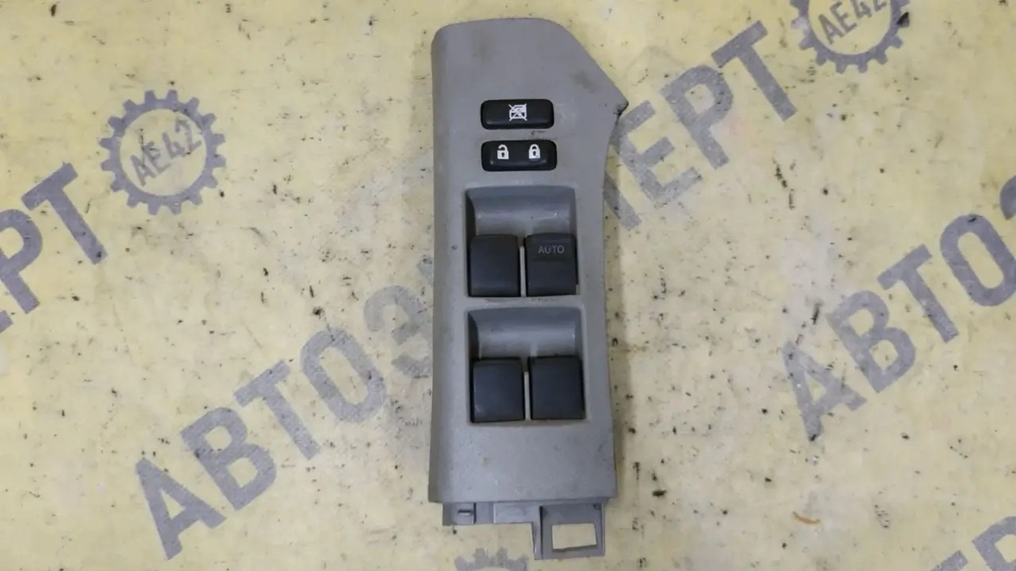 https://ycs.partsauto.market/partsauto-images/thmbs/userImages/87497919e31020c6b1c735431d06908a/part/f33f71db-2895-42e9-8f89-df86ffb4488b_1781834303806.jpg