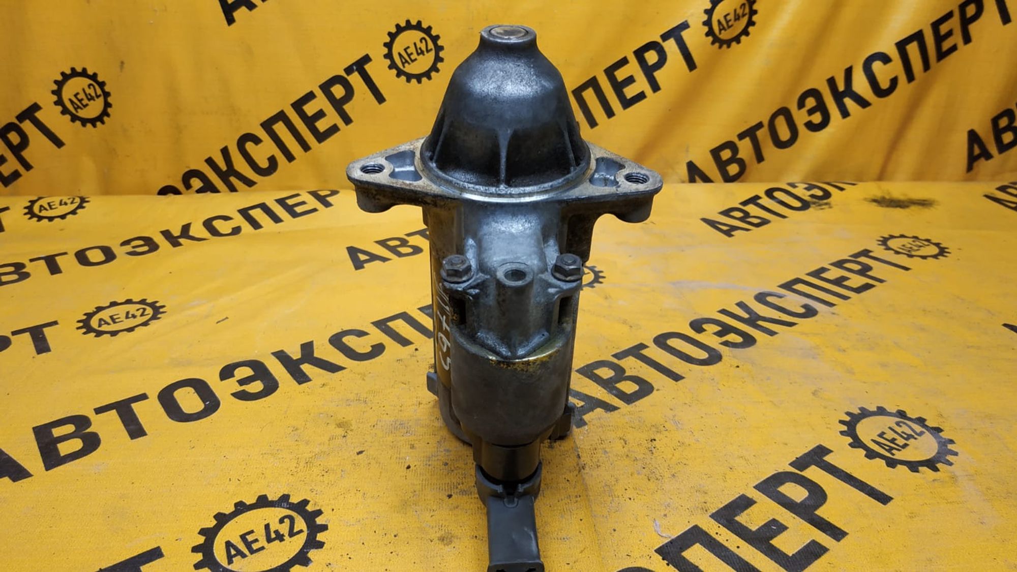 https://ycs.partsauto.market/partsauto-images/thmbs/userImages/87497919e31020c6b1c735431d06908a/part/f5f50d60-6770-4970-a9b0-e36bb701ba1e_1737647634061.jpg