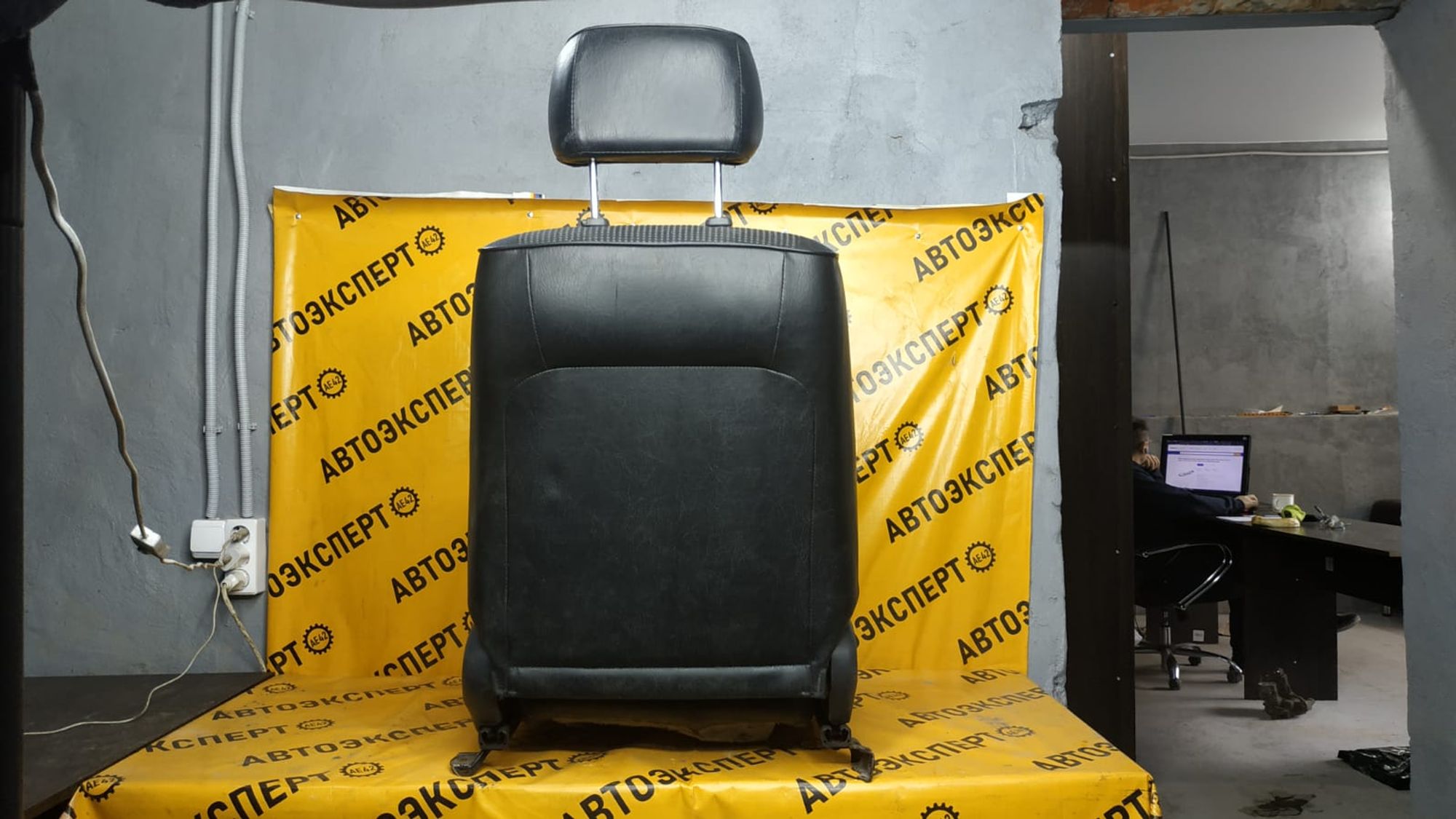 https://ycs.partsauto.market/partsauto-images/thmbs/userImages/87497919e31020c6b1c735431d06908a/part/f6c97c25-e49f-4007-bf1d-9d9e67840f3f_1740994497882.jpg