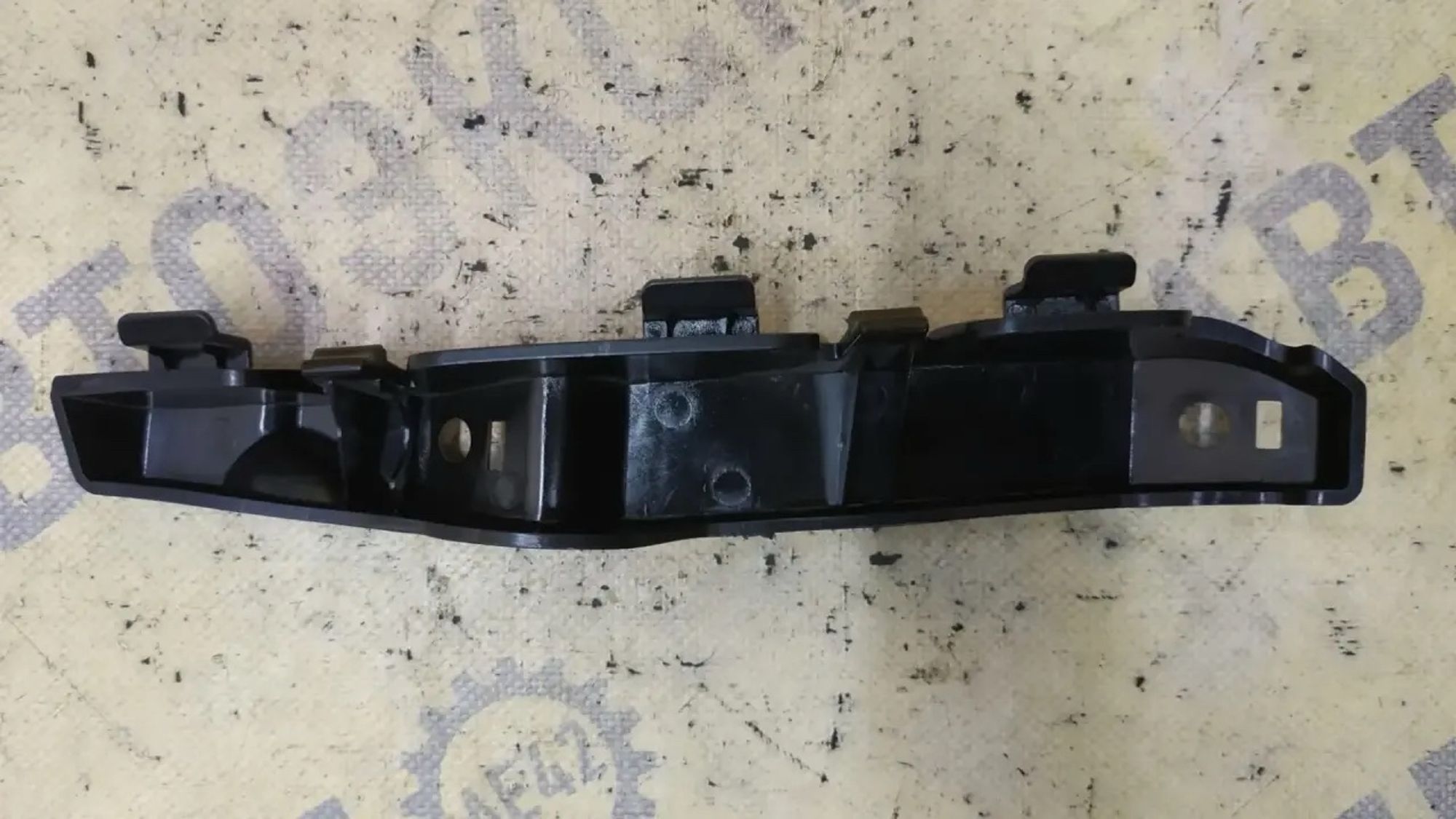 https://ycs.partsauto.market/partsauto-images/thmbs/userImages/87497919e31020c6b1c735431d06908a/part/fb67999b-877e-4cc2-9467-de7c028e98ad_1786090859914.jpg