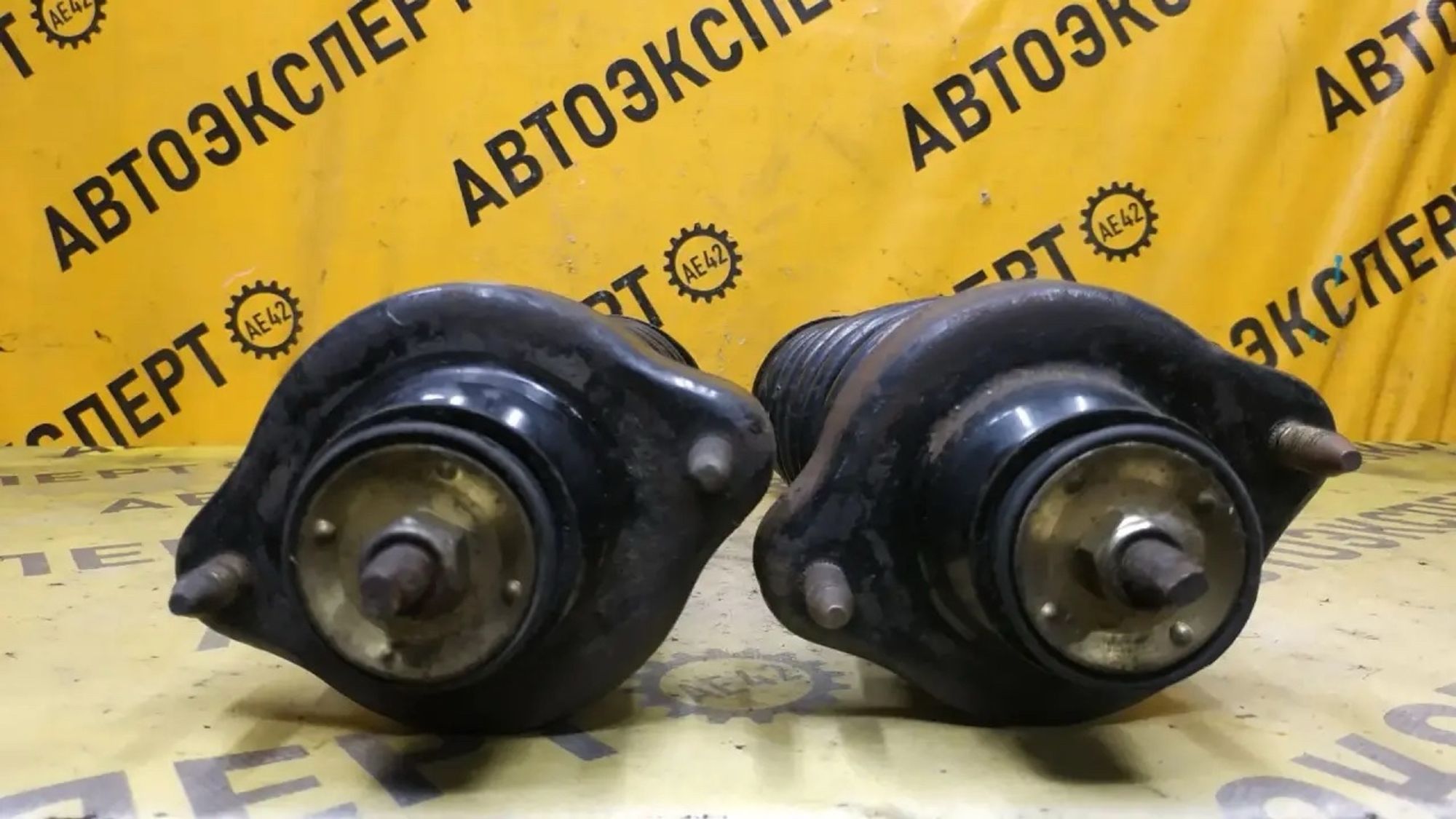 https://ycs.partsauto.market/partsauto-images/thmbs/userImages/87497919e31020c6b1c735431d06908a/part/fb959d7e-b07c-43fa-98bb-a999a6a70bc7_1781834612290.jpg