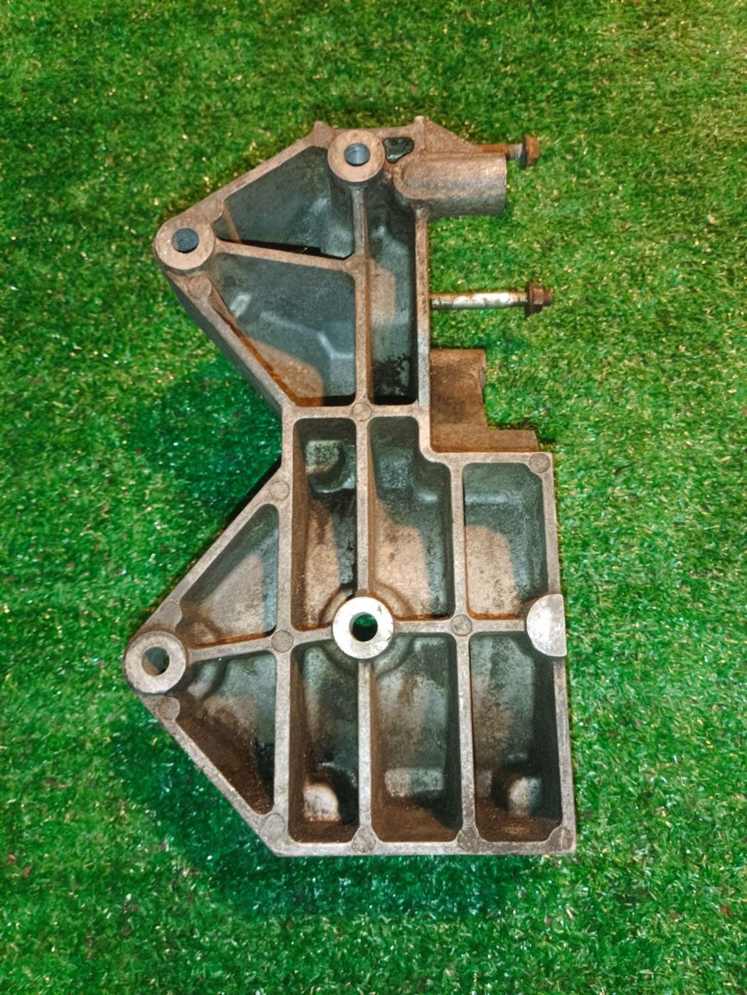 https://ycs.partsauto.market/partsauto-images/thmbs/userImages/a19a1494006c0851879c8cd6f3827d7d/part/01ce750d-c99e-4fe3-82e6-0fa48aa45fe5_1782754387379.jpg