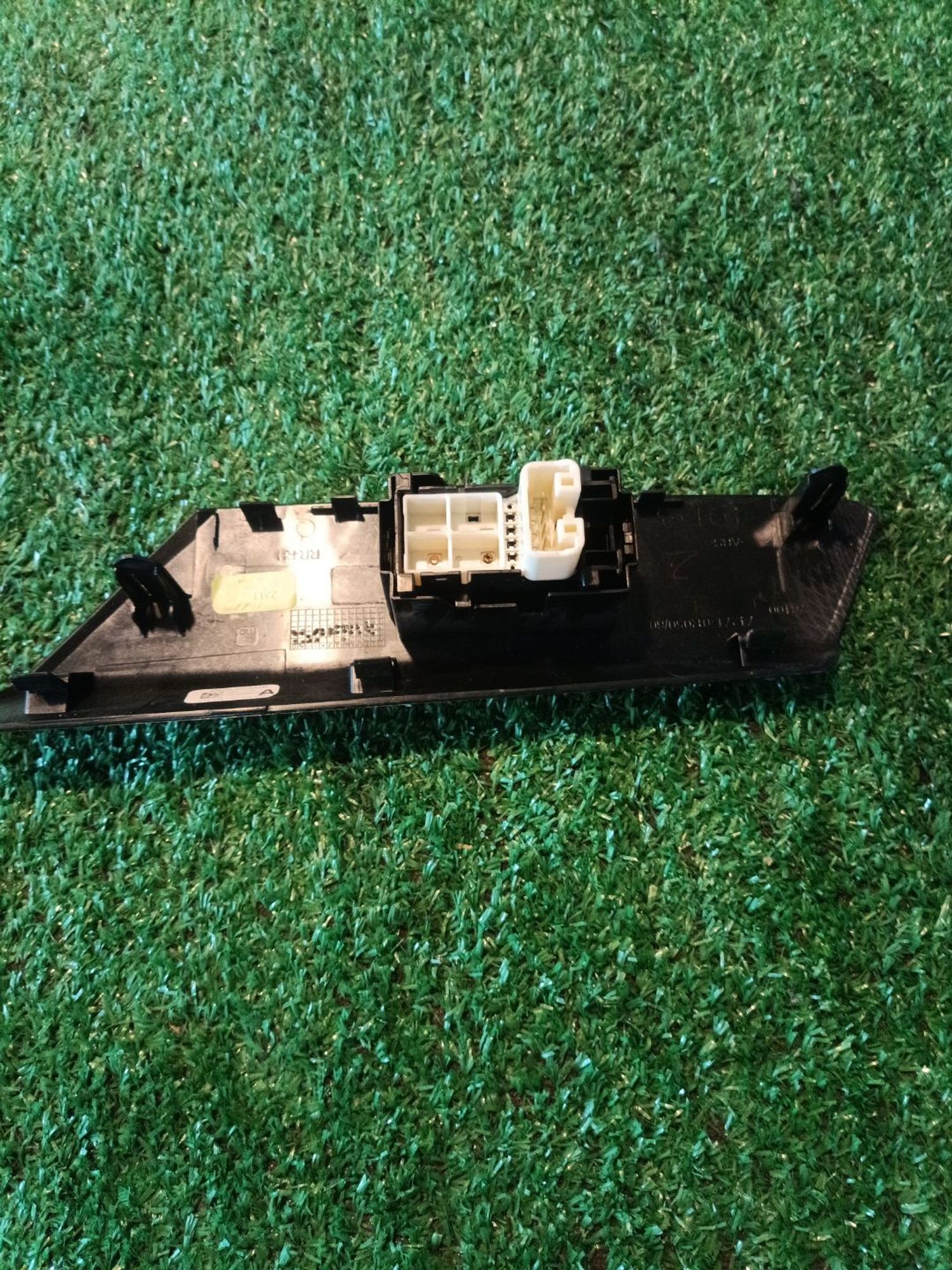 https://ycs.partsauto.market/partsauto-images/thmbs/userImages/a19a1494006c0851879c8cd6f3827d7d/part/054ce858-d6d3-4250-9103-1f37a2189a19_1782800539950.jpg