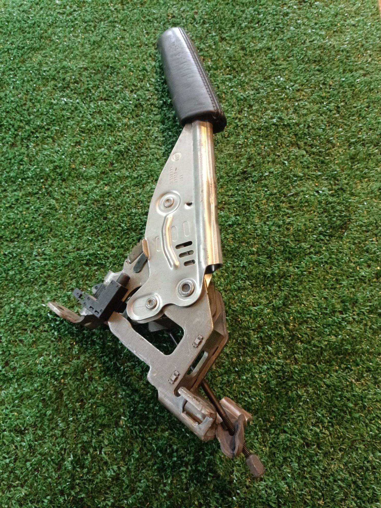 https://ycs.partsauto.market/partsauto-images/thmbs/userImages/a19a1494006c0851879c8cd6f3827d7d/part/0a5a7f8a-717e-47c8-bd3e-b8502afc09ad_1782807544473.jpg