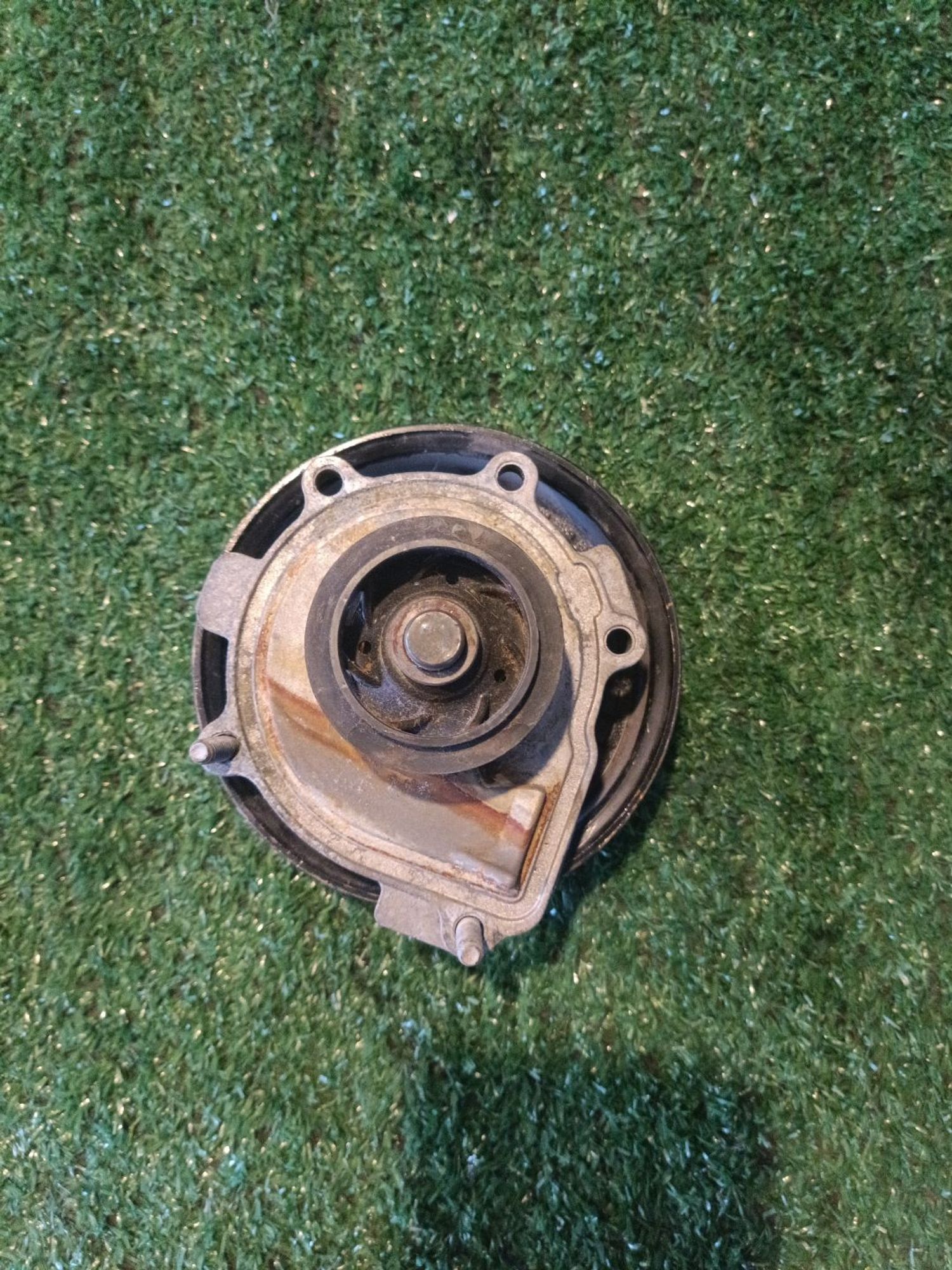 https://ycs.partsauto.market/partsauto-images/thmbs/userImages/a19a1494006c0851879c8cd6f3827d7d/part/133dcdc1-ff59-42a4-b926-3dc432563490_1776956953139.jpg