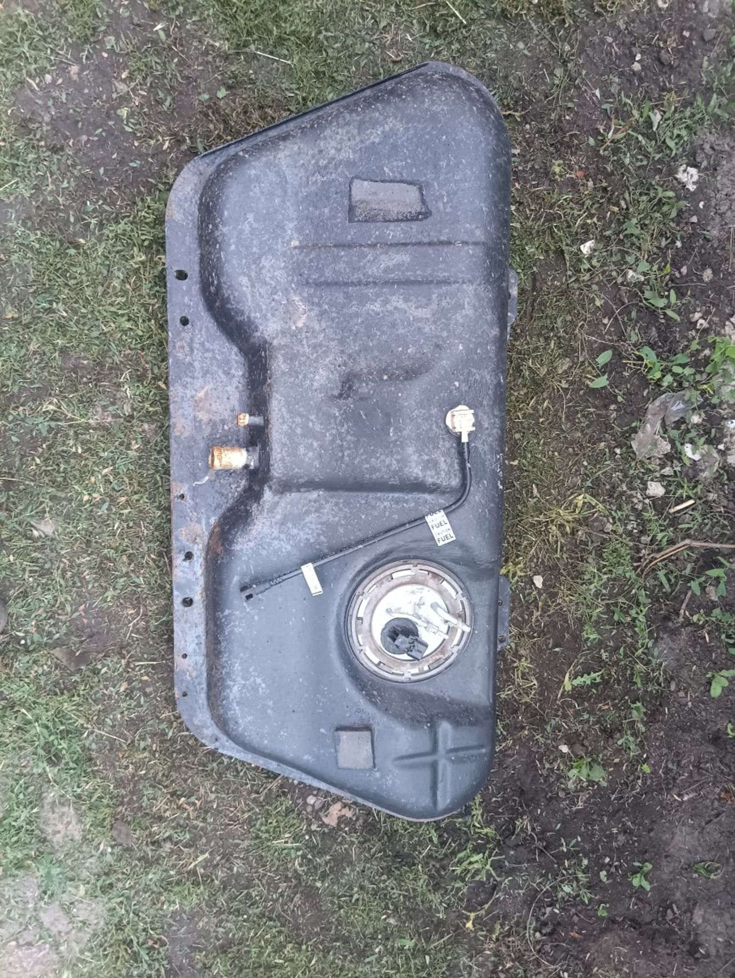 https://ycs.partsauto.market/partsauto-images/thmbs/userImages/a19a1494006c0851879c8cd6f3827d7d/part/23531e1d-dac6-4158-8ea2-776ed1e934c8_1785256902471.jpg