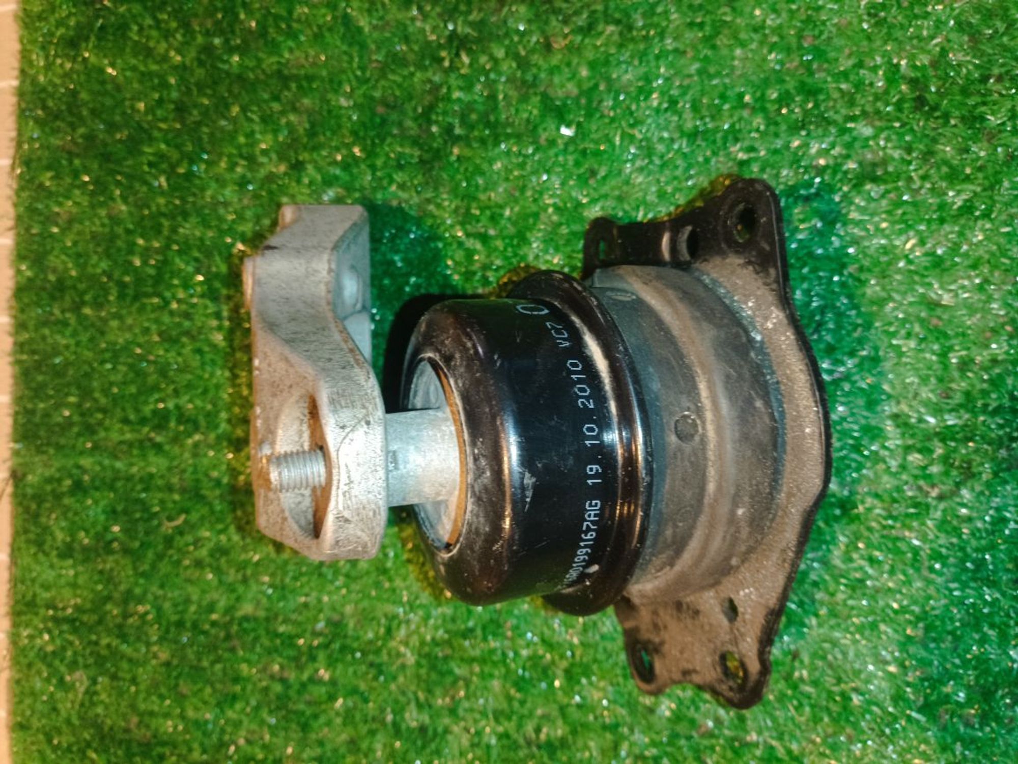 https://ycs.partsauto.market/partsauto-images/thmbs/userImages/a19a1494006c0851879c8cd6f3827d7d/part/245f37bc-7f27-424b-8e30-6d85e6ae5a87_1776703771275.jpg