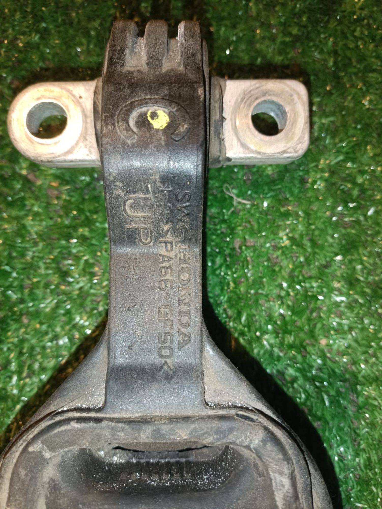 https://ycs.partsauto.market/partsauto-images/thmbs/userImages/a19a1494006c0851879c8cd6f3827d7d/part/27800403-62ca-4017-ab10-d86febdef763_1776618465579.jpg