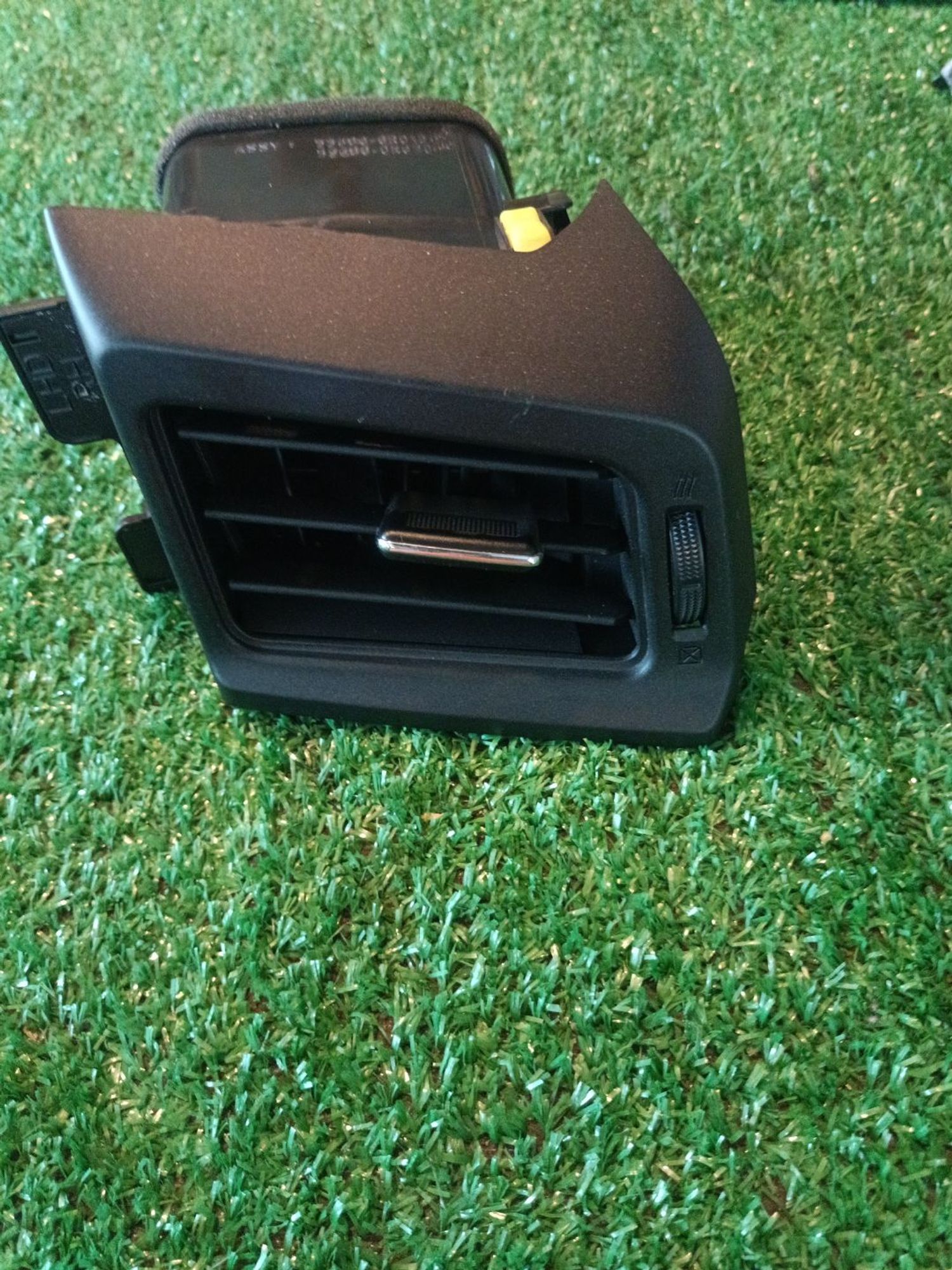 https://ycs.partsauto.market/partsauto-images/thmbs/userImages/a19a1494006c0851879c8cd6f3827d7d/part/2a2fcfd5-6756-4ad6-81b2-cc65f468c92d_1782800086236.jpg