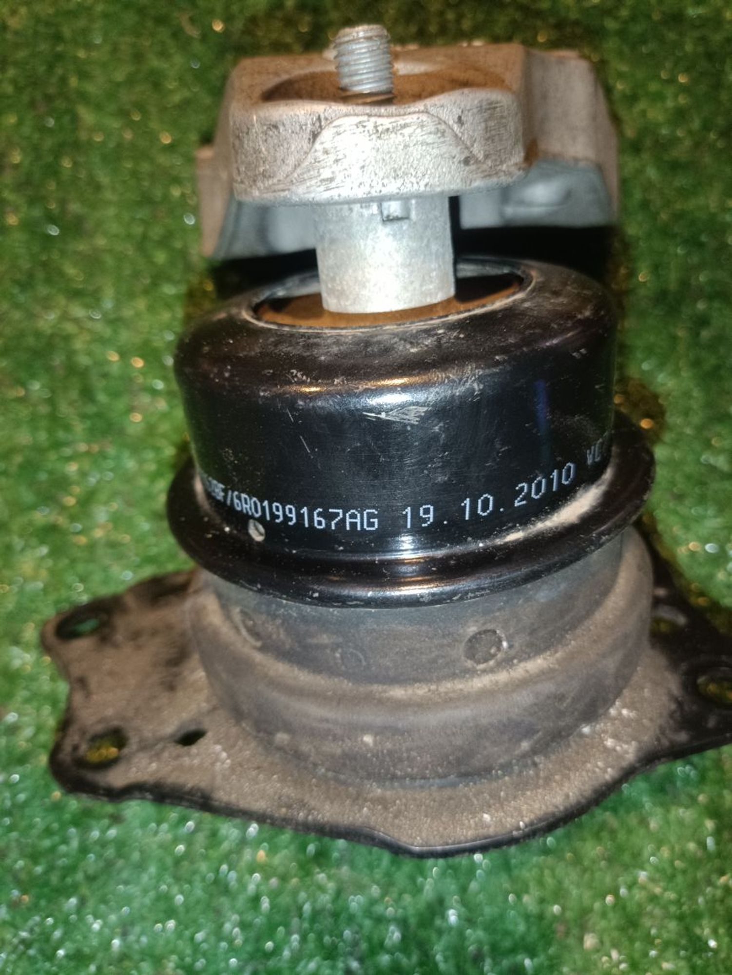 https://ycs.partsauto.market/partsauto-images/thmbs/userImages/a19a1494006c0851879c8cd6f3827d7d/part/2ae3c279-057b-4d41-97e3-7738ff9cdb2d_1776703768465.jpg