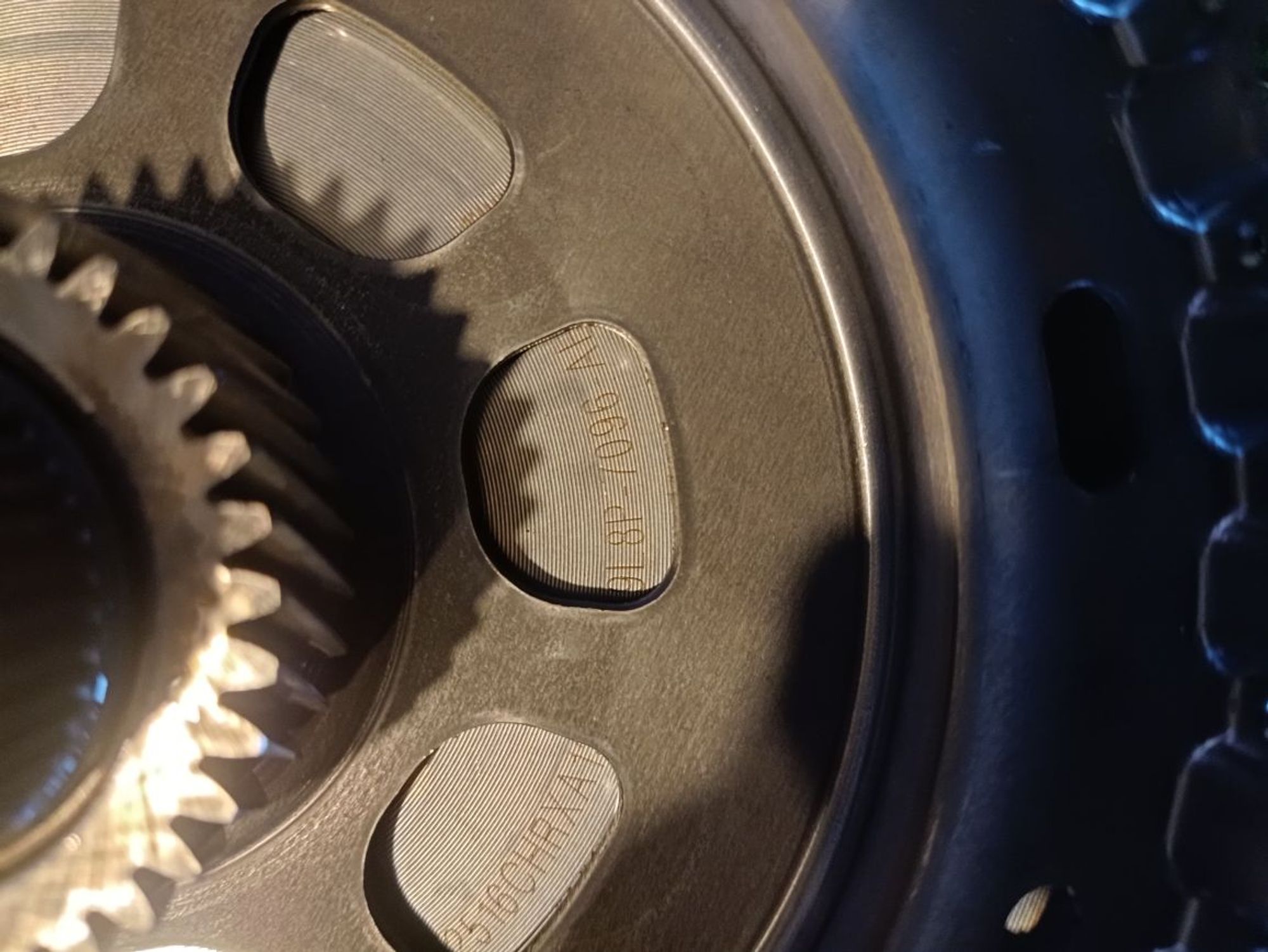 https://ycs.partsauto.market/partsauto-images/thmbs/userImages/a19a1494006c0851879c8cd6f3827d7d/part/2e382d3b-5afd-466f-aee7-867eaf4d8a9f_1777306465235.jpg