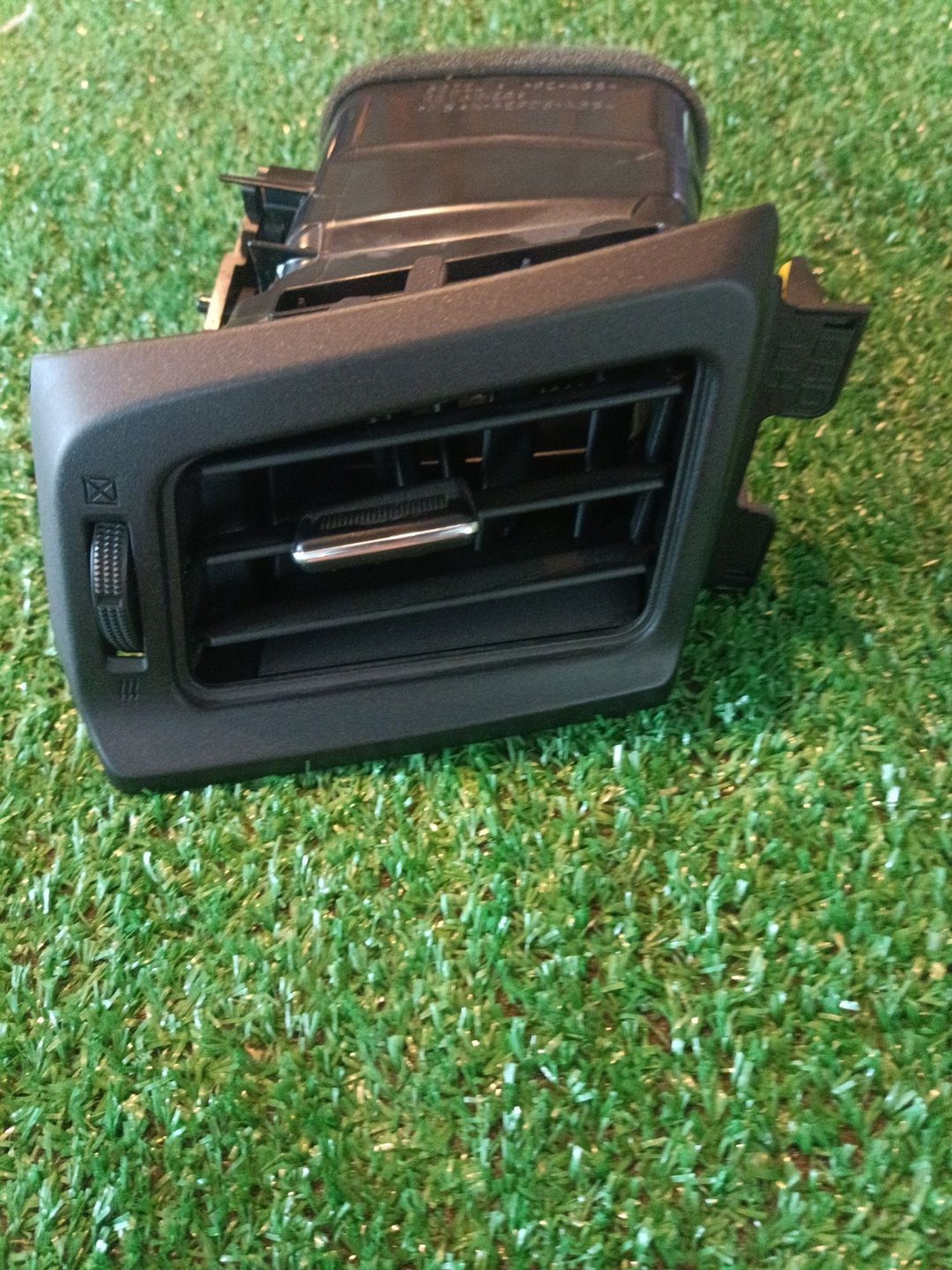 https://ycs.partsauto.market/partsauto-images/thmbs/userImages/a19a1494006c0851879c8cd6f3827d7d/part/2e411dd7-c969-4e52-8972-47ba79e3db6b_1782799872073.jpg