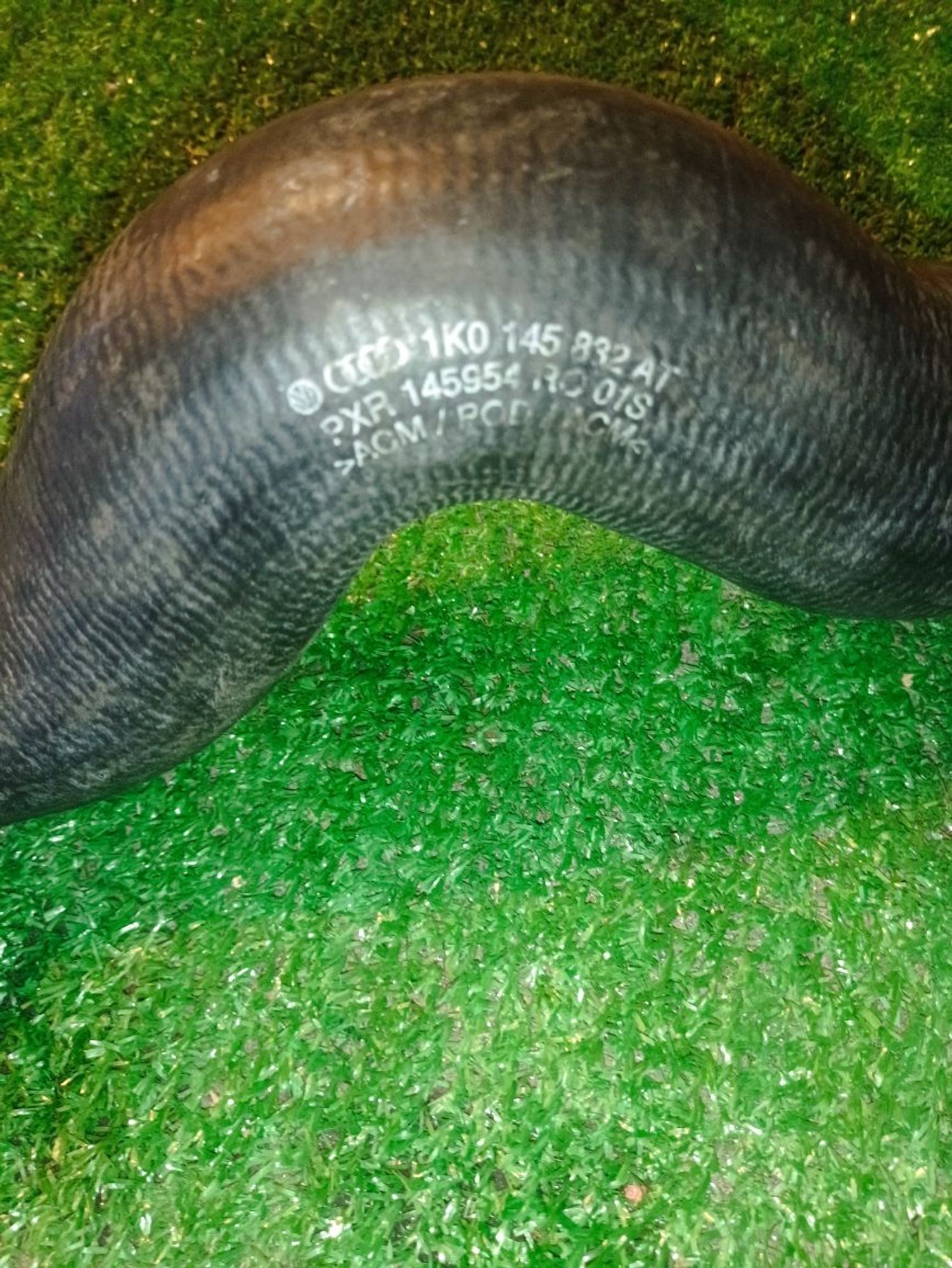 https://ycs.partsauto.market/partsauto-images/thmbs/userImages/a19a1494006c0851879c8cd6f3827d7d/part/396763b2-48bb-404d-baef-4e877d45c3cb_1776611848842.jpg