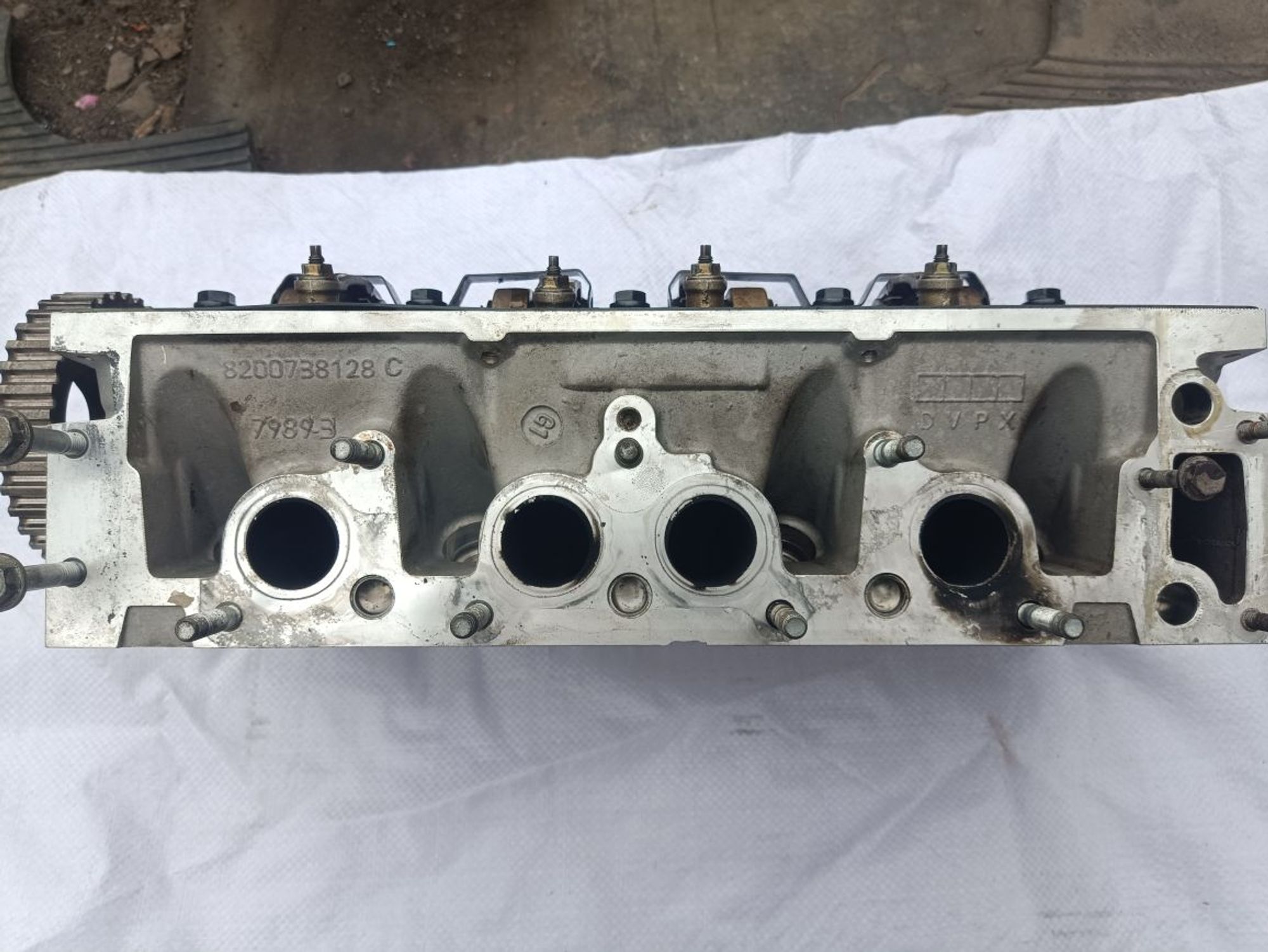 https://ycs.partsauto.market/partsauto-images/thmbs/userImages/a19a1494006c0851879c8cd6f3827d7d/part/3c167168-4947-43b8-bce3-8179650e1a39_1778605710050.jpg