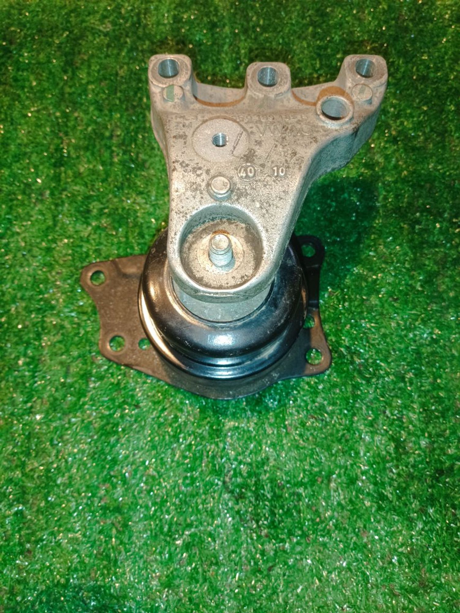 https://ycs.partsauto.market/partsauto-images/thmbs/userImages/a19a1494006c0851879c8cd6f3827d7d/part/411f37ed-709c-4c6c-9b46-d5afa6c8ba22_1776703765616.jpg