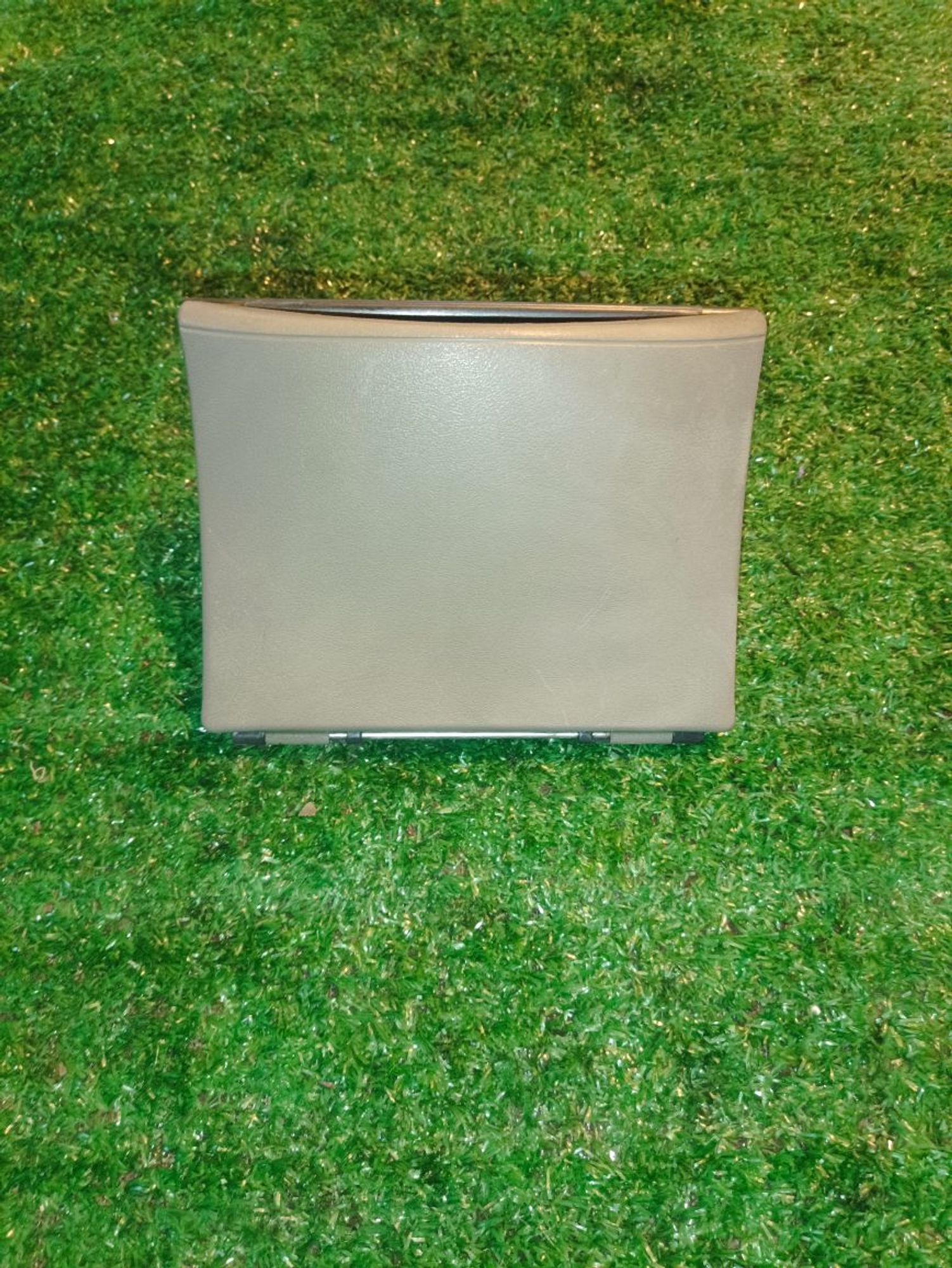 https://ycs.partsauto.market/partsauto-images/thmbs/userImages/a19a1494006c0851879c8cd6f3827d7d/part/46b1e480-2de0-4d3b-9881-b0b38a359cc2_1779728833686.jpg