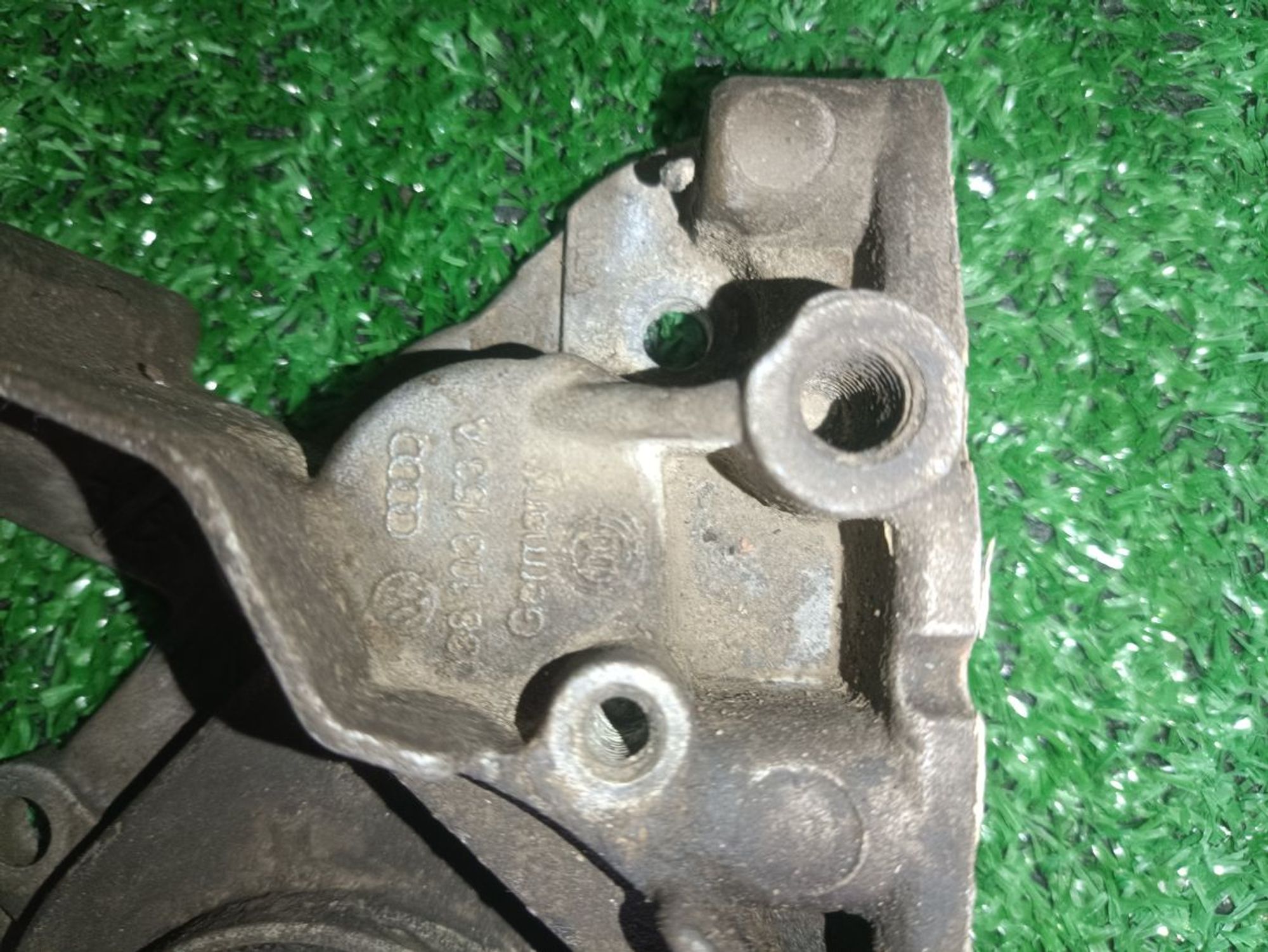 https://ycs.partsauto.market/partsauto-images/thmbs/userImages/a19a1494006c0851879c8cd6f3827d7d/part/4afb0c13-7c90-494d-9fa9-b713ade6ad6a_1778075788338.jpg