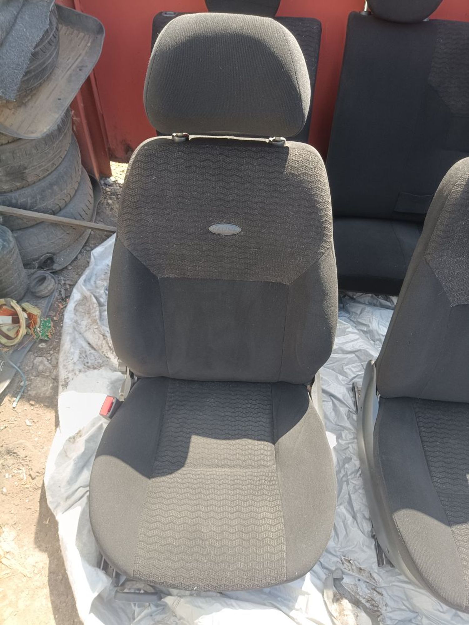 https://ycs.partsauto.market/partsauto-images/thmbs/userImages/a19a1494006c0851879c8cd6f3827d7d/part/506e0680-c16a-4c4b-b205-9674c7c73d8f_1785330644807.jpg
