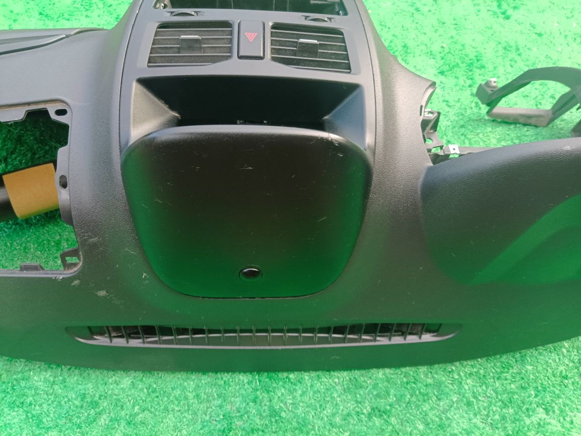 https://ycs.partsauto.market/partsauto-images/thmbs/userImages/a19a1494006c0851879c8cd6f3827d7d/part/5737aeb5-161c-4ca9-8a20-ed6aa8395b69_1785257070021.jpg