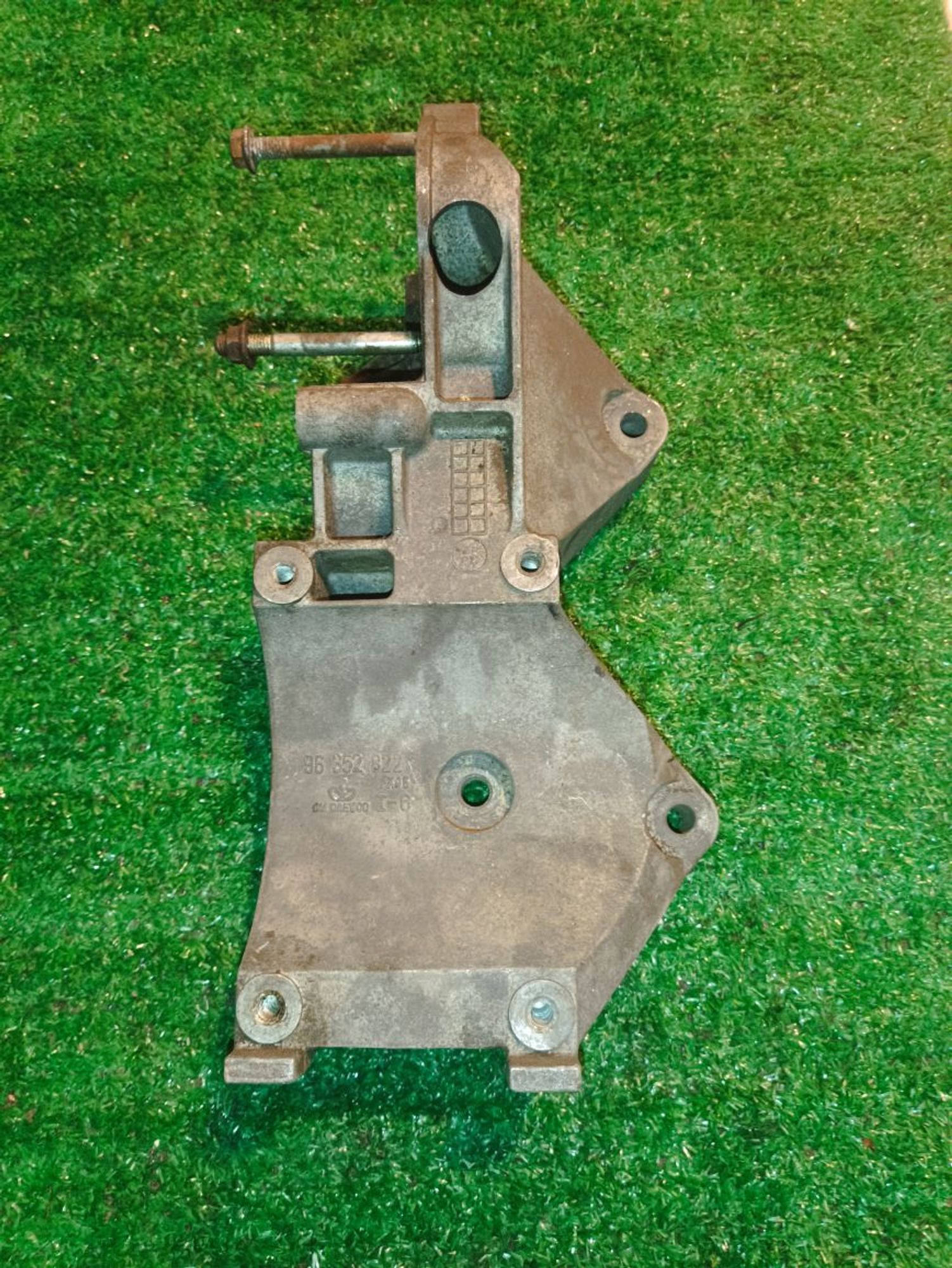 https://ycs.partsauto.market/partsauto-images/thmbs/userImages/a19a1494006c0851879c8cd6f3827d7d/part/59e4dbcb-e44f-4890-a430-ef6538a8ef48_1782754386311.jpg