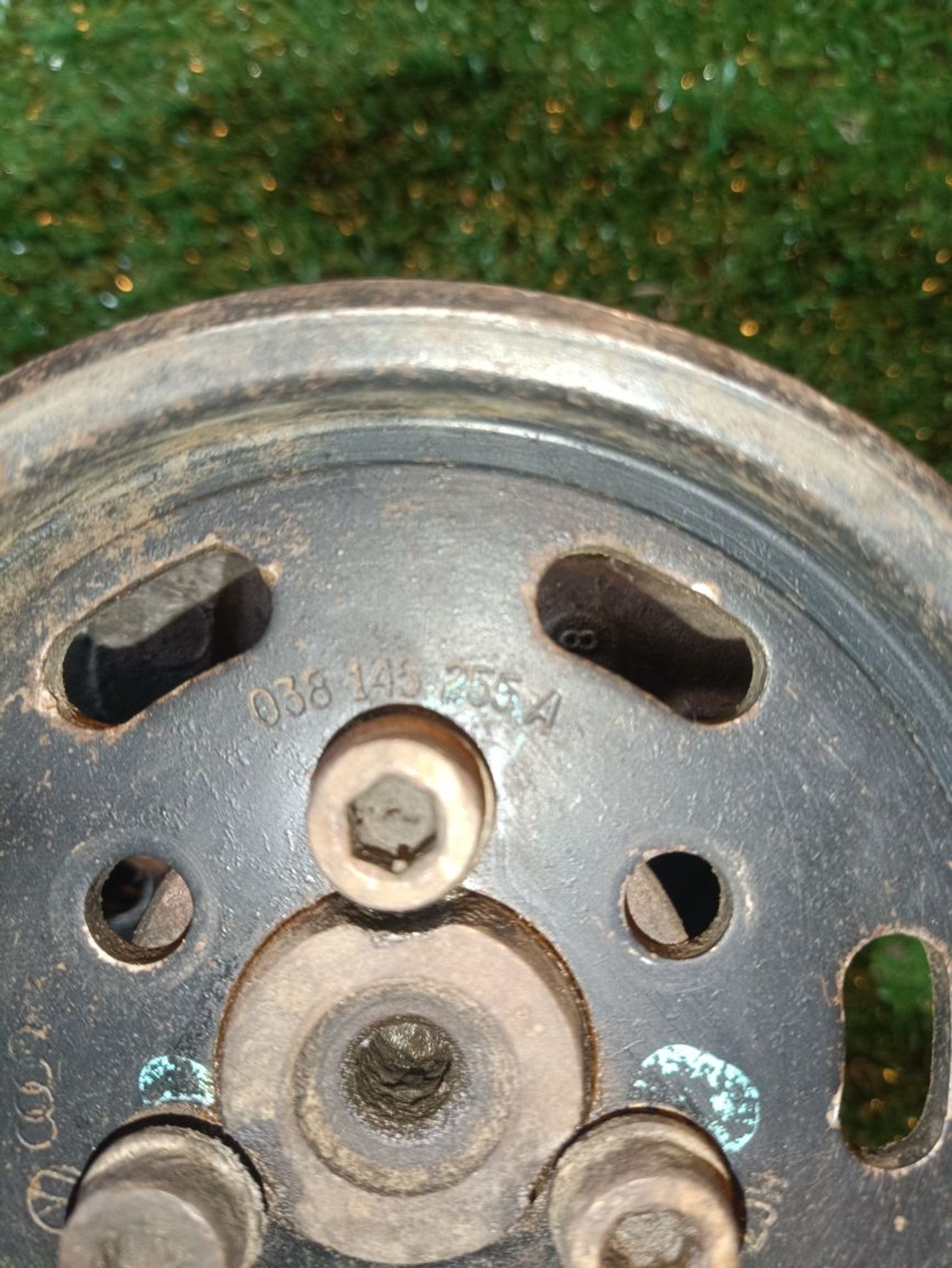 https://ycs.partsauto.market/partsauto-images/thmbs/userImages/a19a1494006c0851879c8cd6f3827d7d/part/5ab096e6-85a1-4514-9b4f-d62aabfe5349_1776698795340.jpg