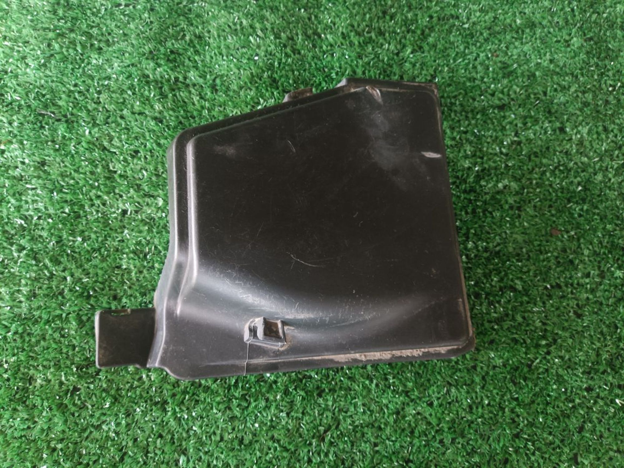 https://ycs.partsauto.market/partsauto-images/thmbs/userImages/a19a1494006c0851879c8cd6f3827d7d/part/647eec19-e468-40cb-9804-2fded9d4bccc_1778074998393.jpg