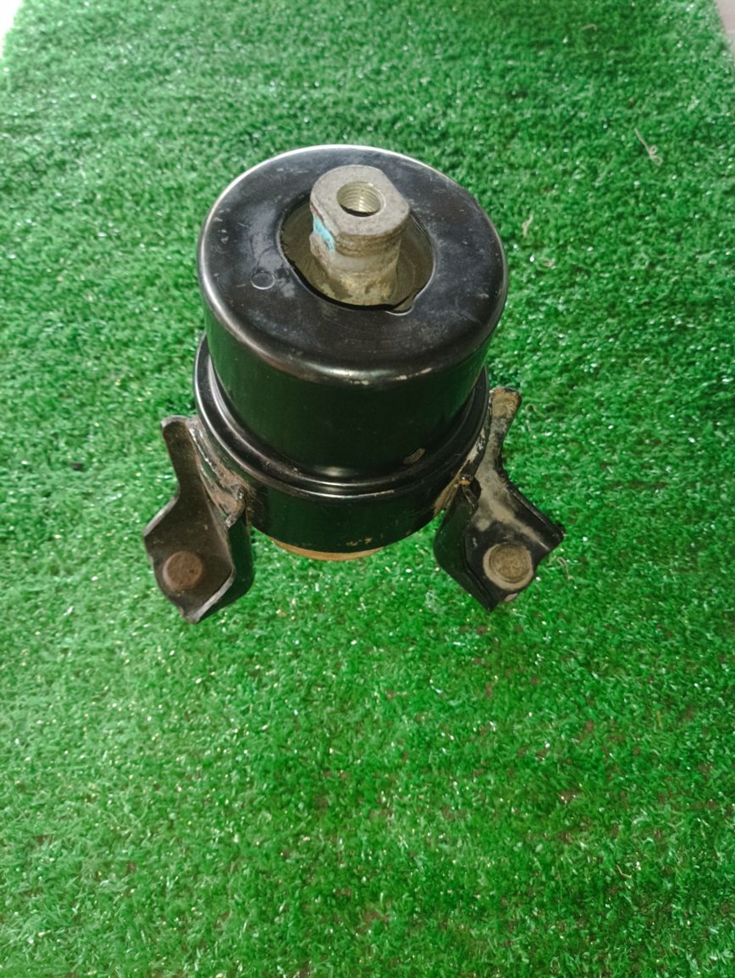 https://ycs.partsauto.market/partsauto-images/thmbs/userImages/a19a1494006c0851879c8cd6f3827d7d/part/66eeecf5-4260-4824-a2cb-dfe309ea280f_1776680642325.jpg