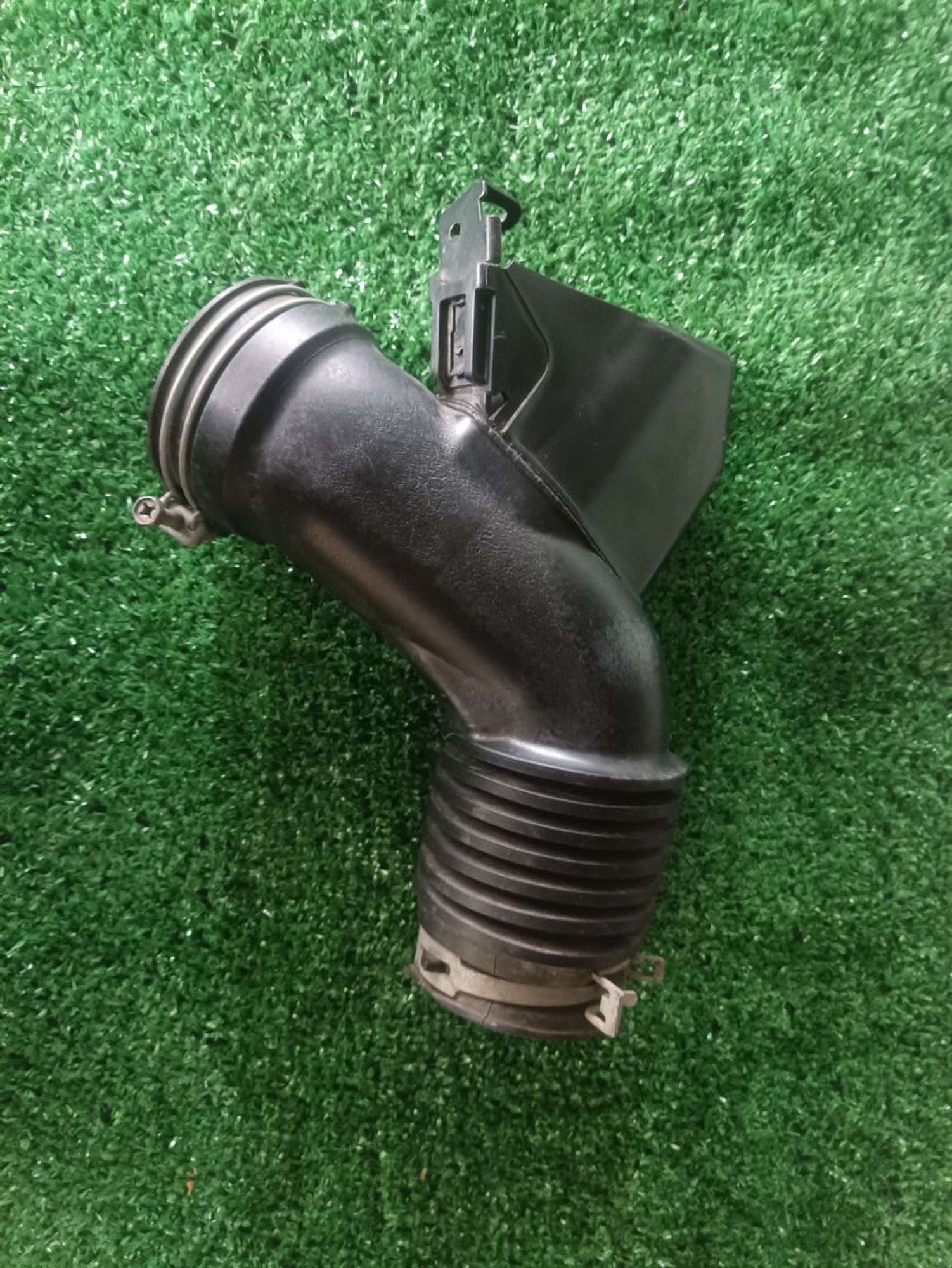 https://ycs.partsauto.market/partsauto-images/thmbs/userImages/a19a1494006c0851879c8cd6f3827d7d/part/6b1c504a-5b8f-4e9c-b205-bc10aeccf1ff_1778066487813.jpg