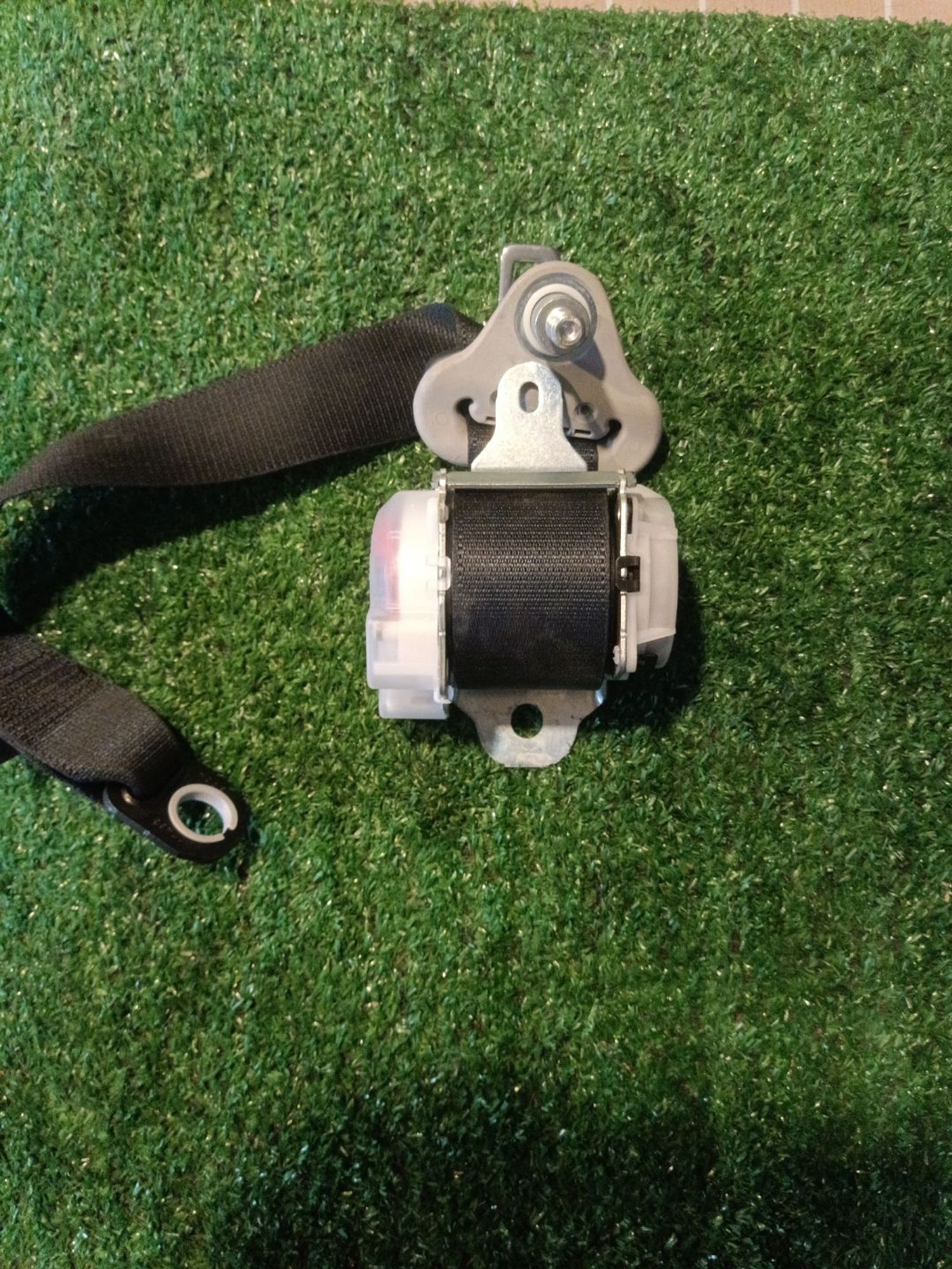 https://ycs.partsauto.market/partsauto-images/thmbs/userImages/a19a1494006c0851879c8cd6f3827d7d/part/6b1ef646-8d53-457b-aad2-40bdbd3f455b_1782752148255.jpg
