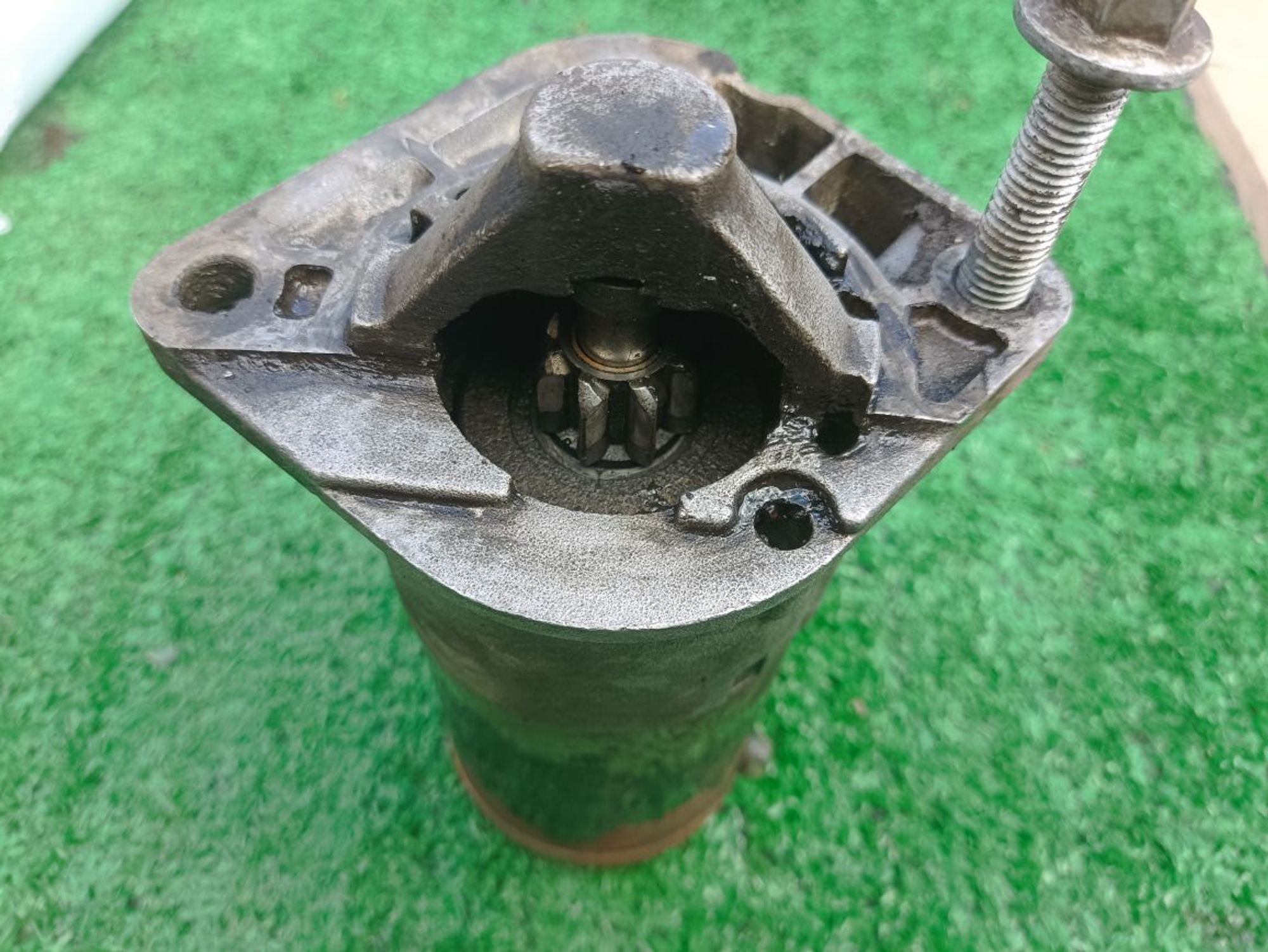 https://ycs.partsauto.market/partsauto-images/thmbs/userImages/a19a1494006c0851879c8cd6f3827d7d/part/6c343291-6077-40f6-b379-14a7435c5d31_1778588118153.jpg