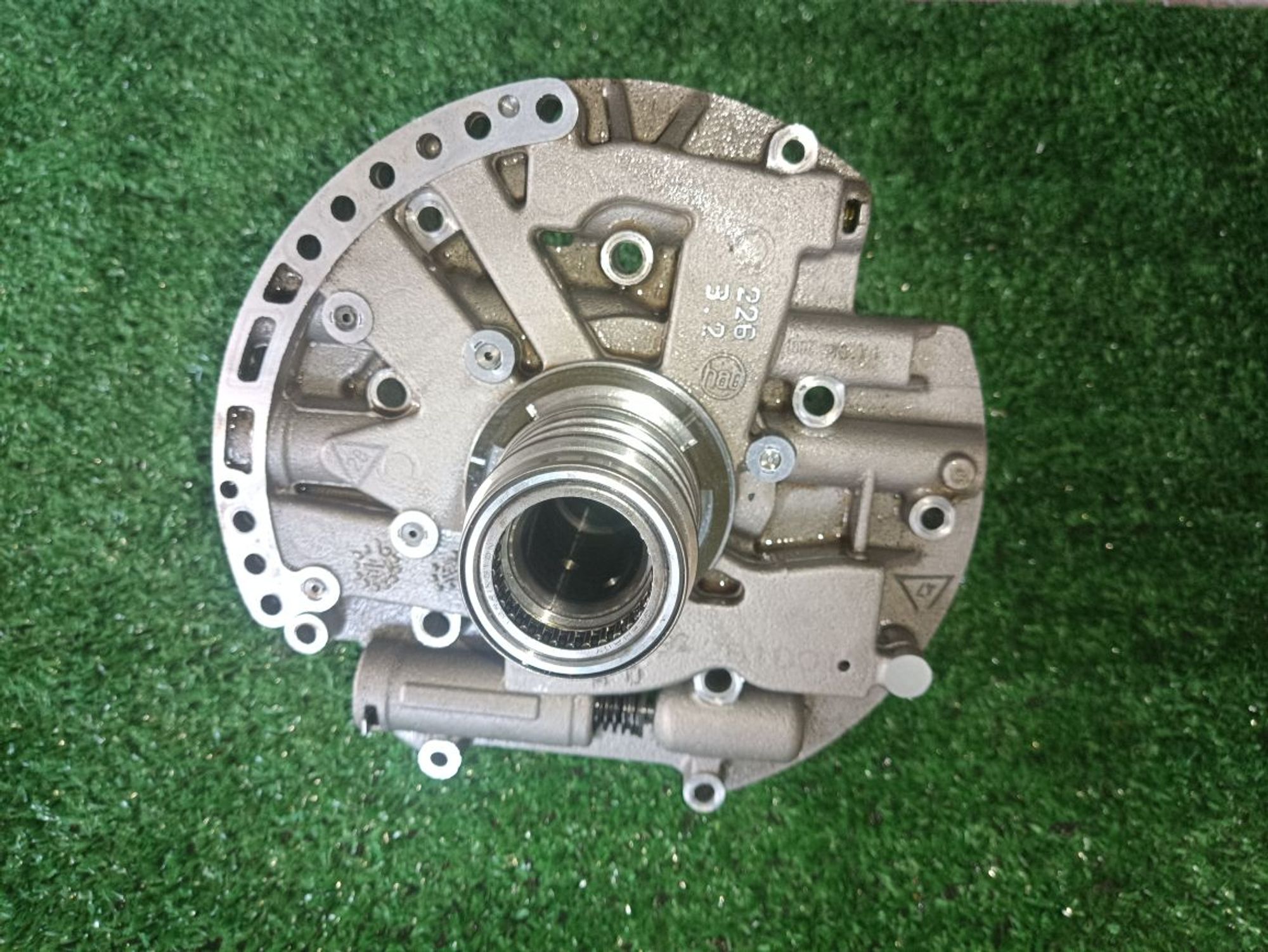 https://ycs.partsauto.market/partsauto-images/thmbs/userImages/a19a1494006c0851879c8cd6f3827d7d/part/6c8c7f1f-2da8-4eb5-a653-b266750acb14_1778666323632.jpg