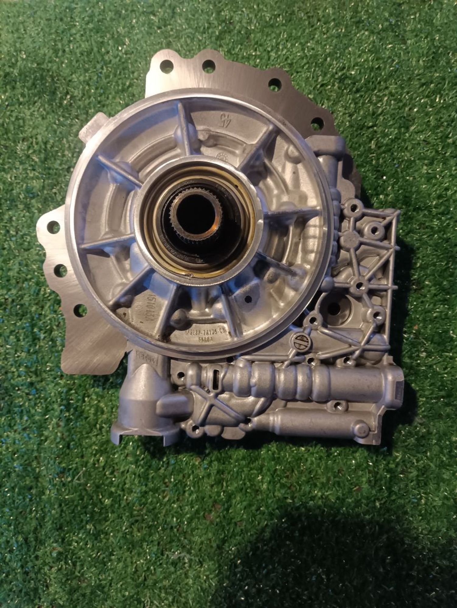 https://ycs.partsauto.market/partsauto-images/thmbs/userImages/a19a1494006c0851879c8cd6f3827d7d/part/6d8cee54-2016-409c-9ca7-29ff848c699e_1777307840310.jpg