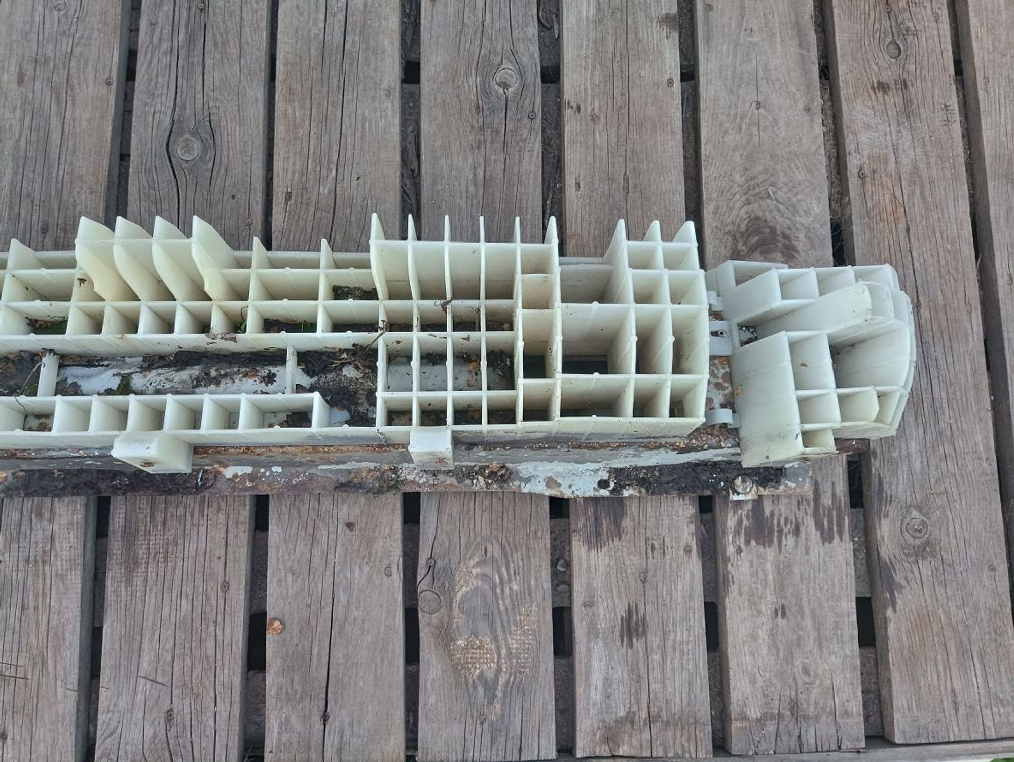 https://ycs.partsauto.market/partsauto-images/thmbs/userImages/a19a1494006c0851879c8cd6f3827d7d/part/7070750b-556f-41ab-a3a2-12cff4422254_1778604112506.jpg