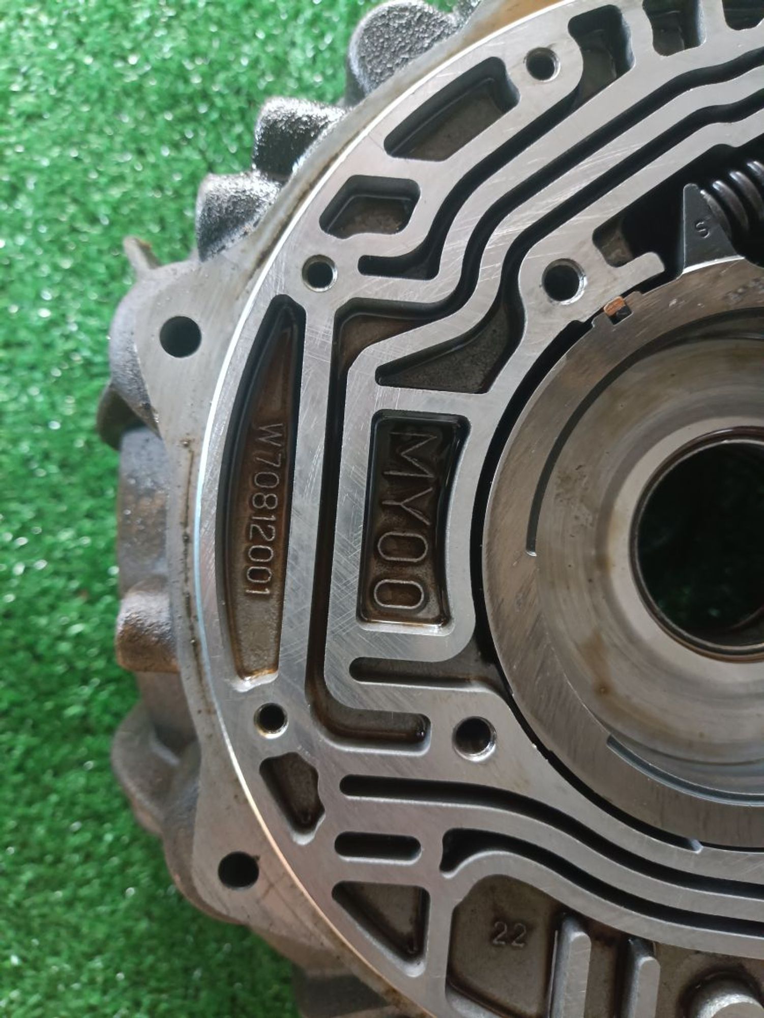 https://ycs.partsauto.market/partsauto-images/thmbs/userImages/a19a1494006c0851879c8cd6f3827d7d/part/77064891-4b9b-4e1c-b802-9f7477f747af_1778666603030.jpg